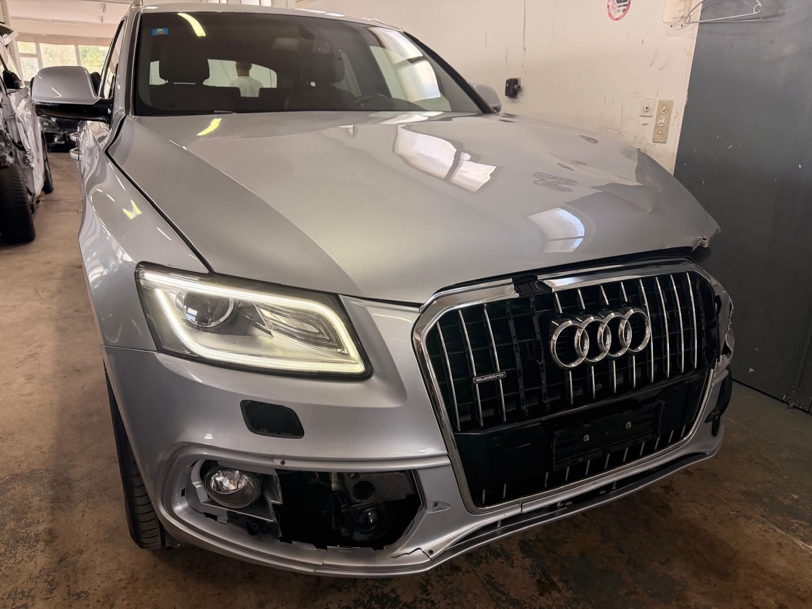 AUDI Q5 3.0 TDI clean quattro S-tronic-image-1