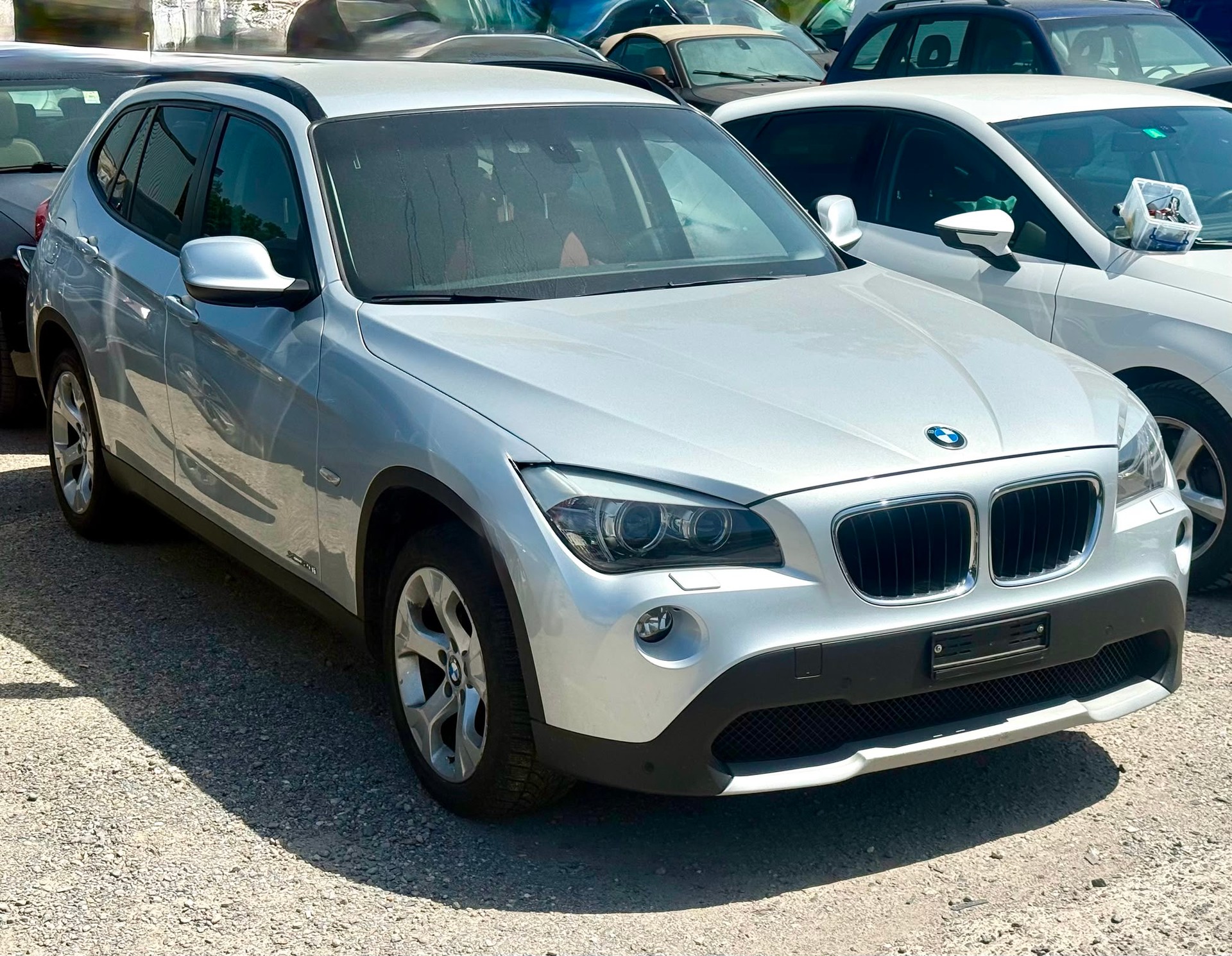 BMW X1 xDrive 20i-image-2