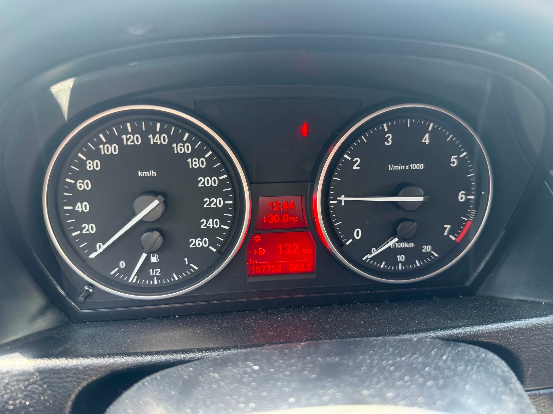 BMW X1 xDrive 20i-image-13