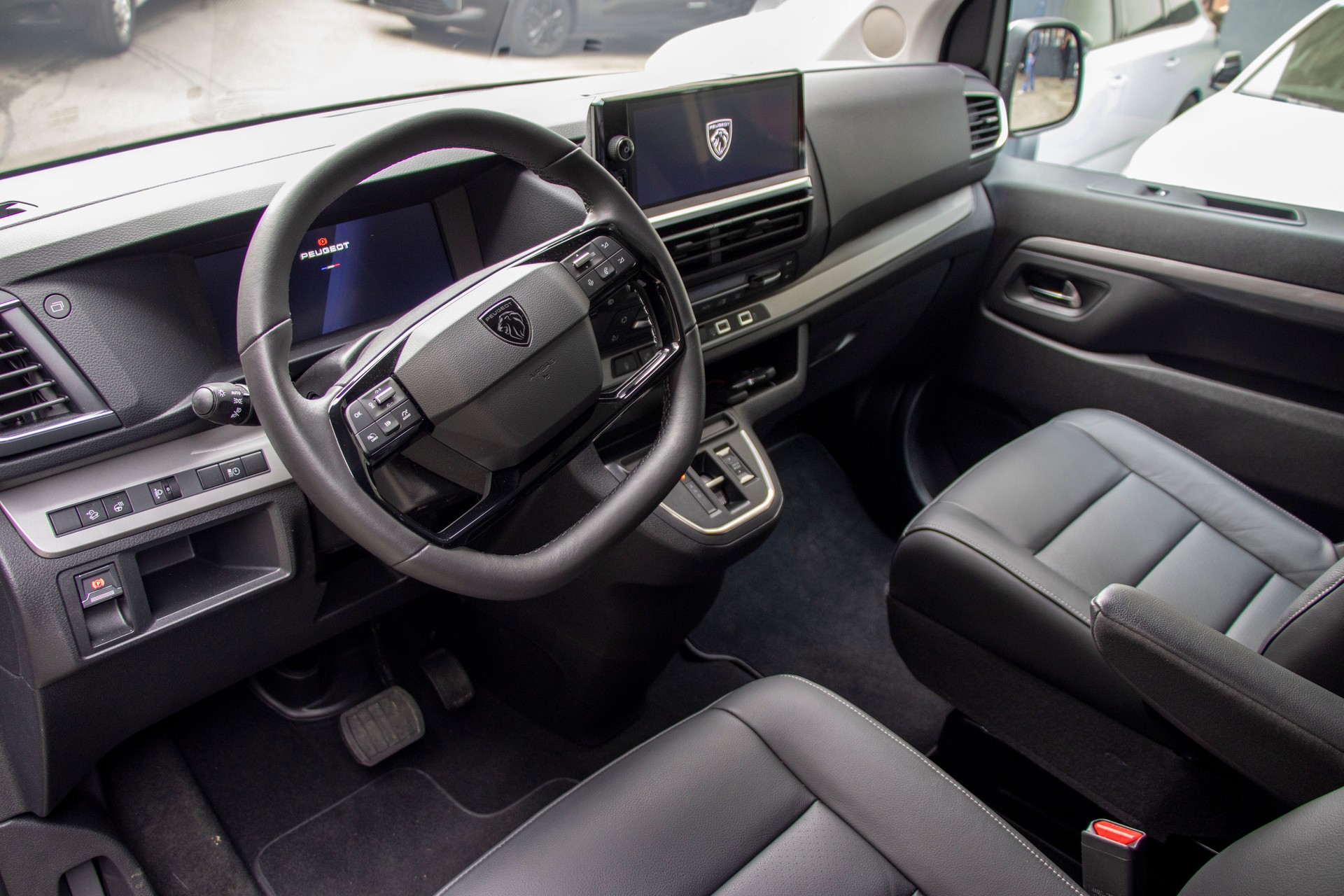 CITROEN Spacetourer 2.0 BlueHDi Max XL EAT8-image-4