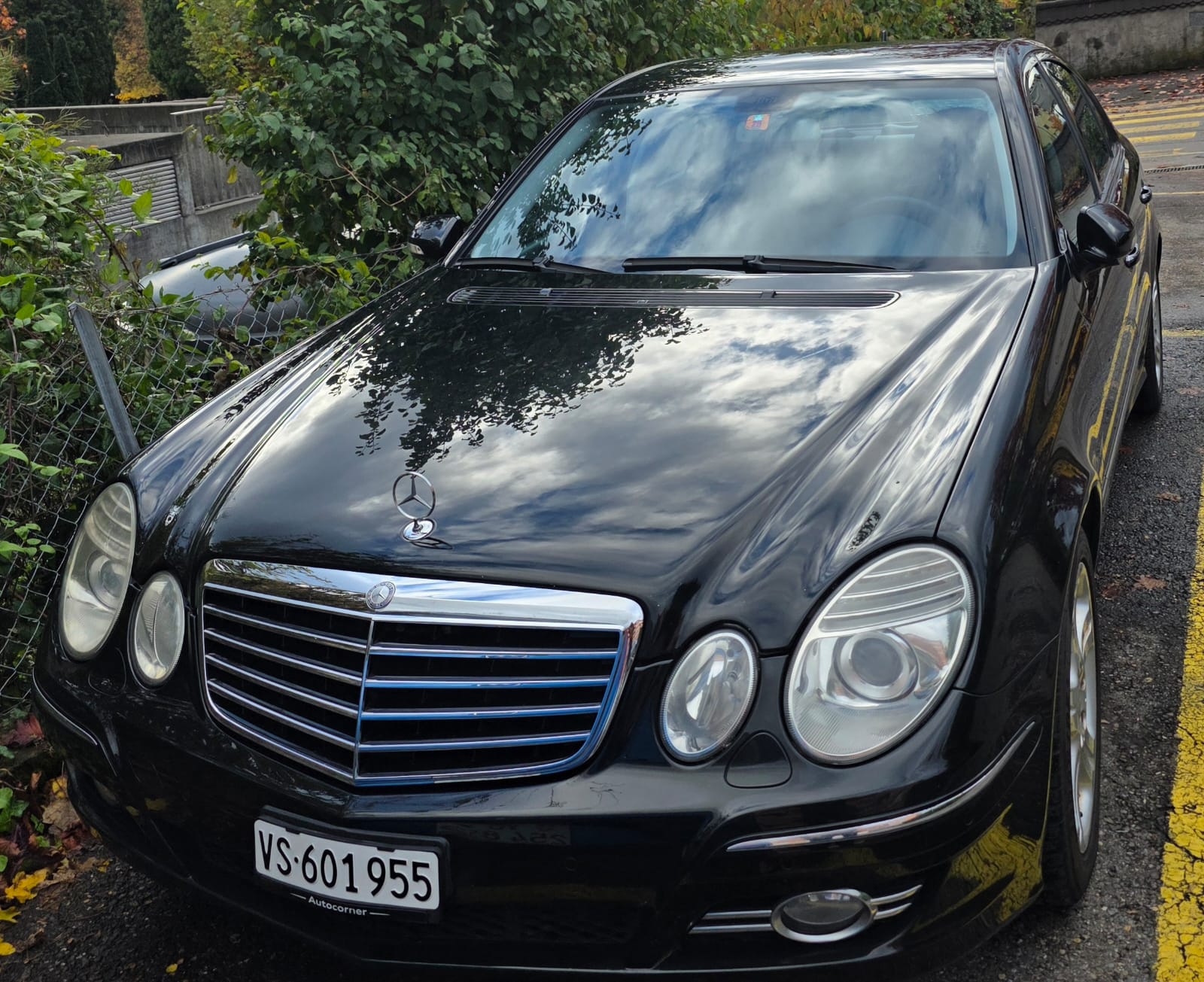 MERCEDES-BENZ E 220 CDI Avantgarde-image-1