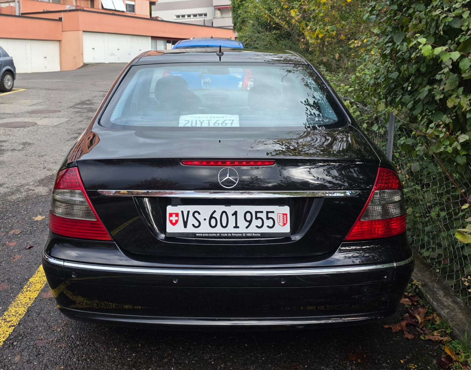 MERCEDES-BENZ E 220 CDI Avantgarde-image-3
