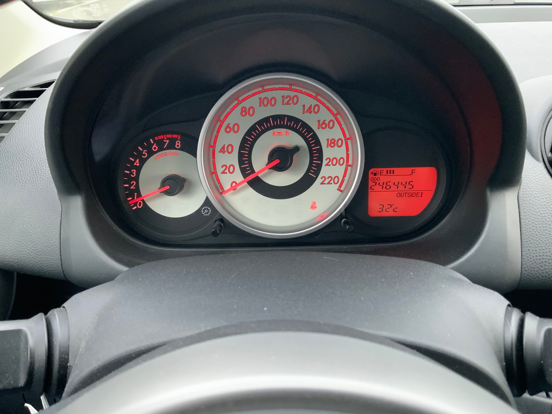 MAZDA 2 1.3i 16V Exclusive-image-6