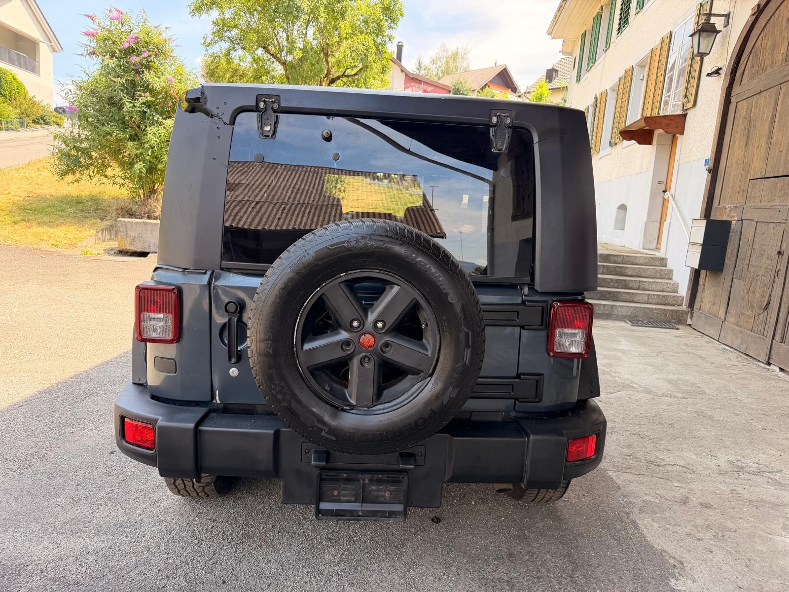 JEEP Wrangler 3.8 Sport-image-3