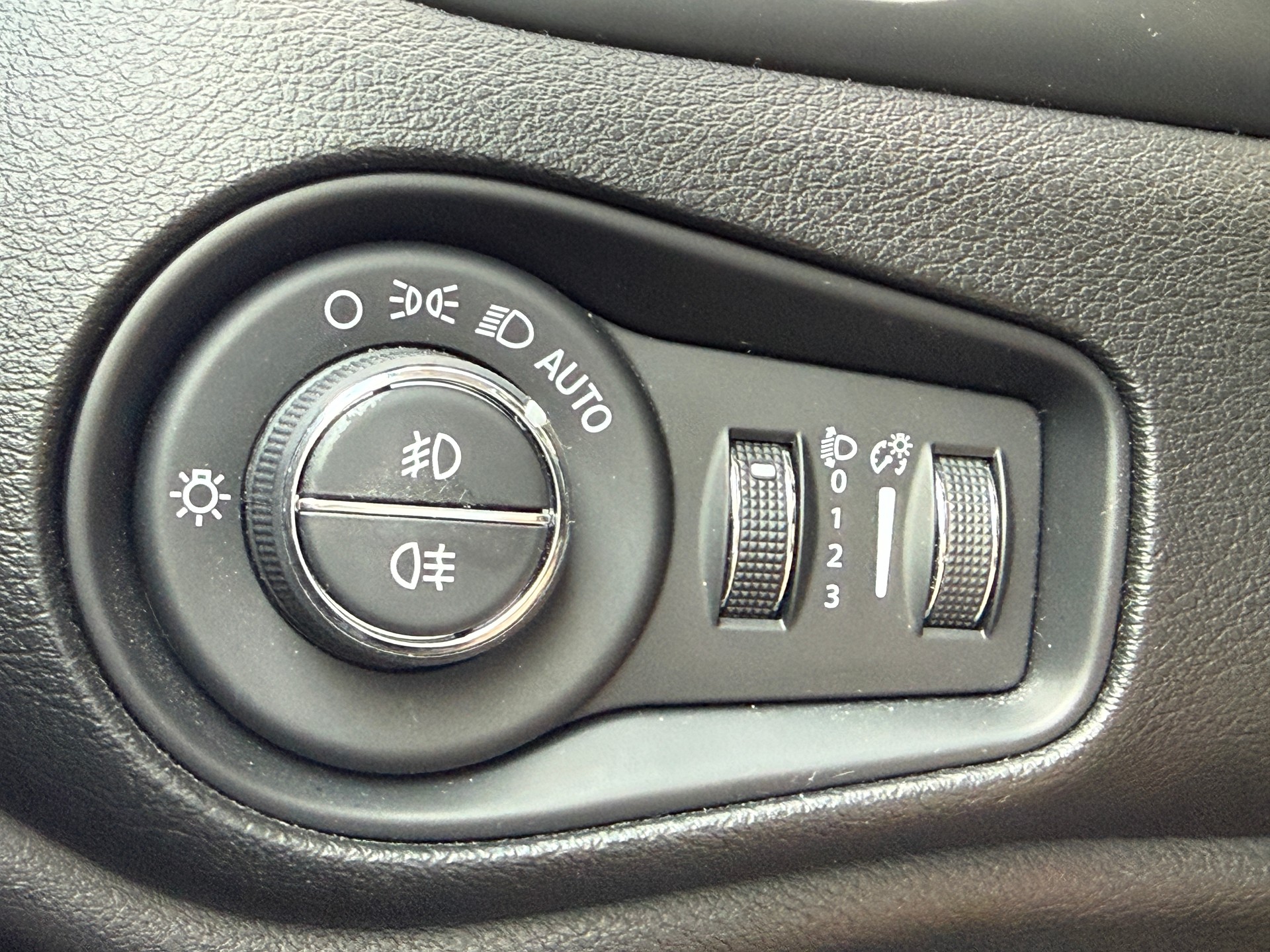 JEEP Renegade 1.3 GSE Turbo Limited-image-22