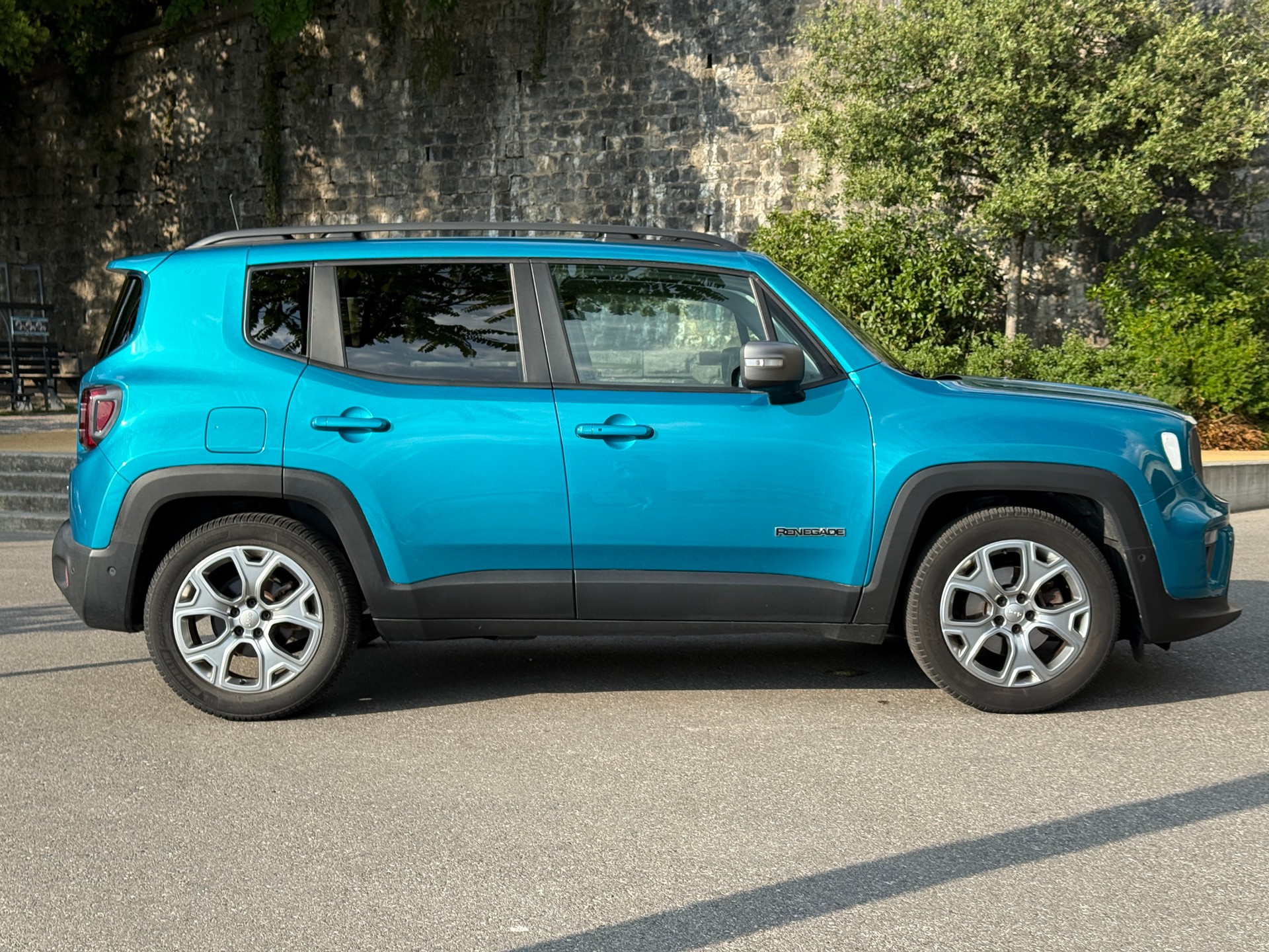 JEEP Renegade 1.3 GSE Turbo Limited-image-3