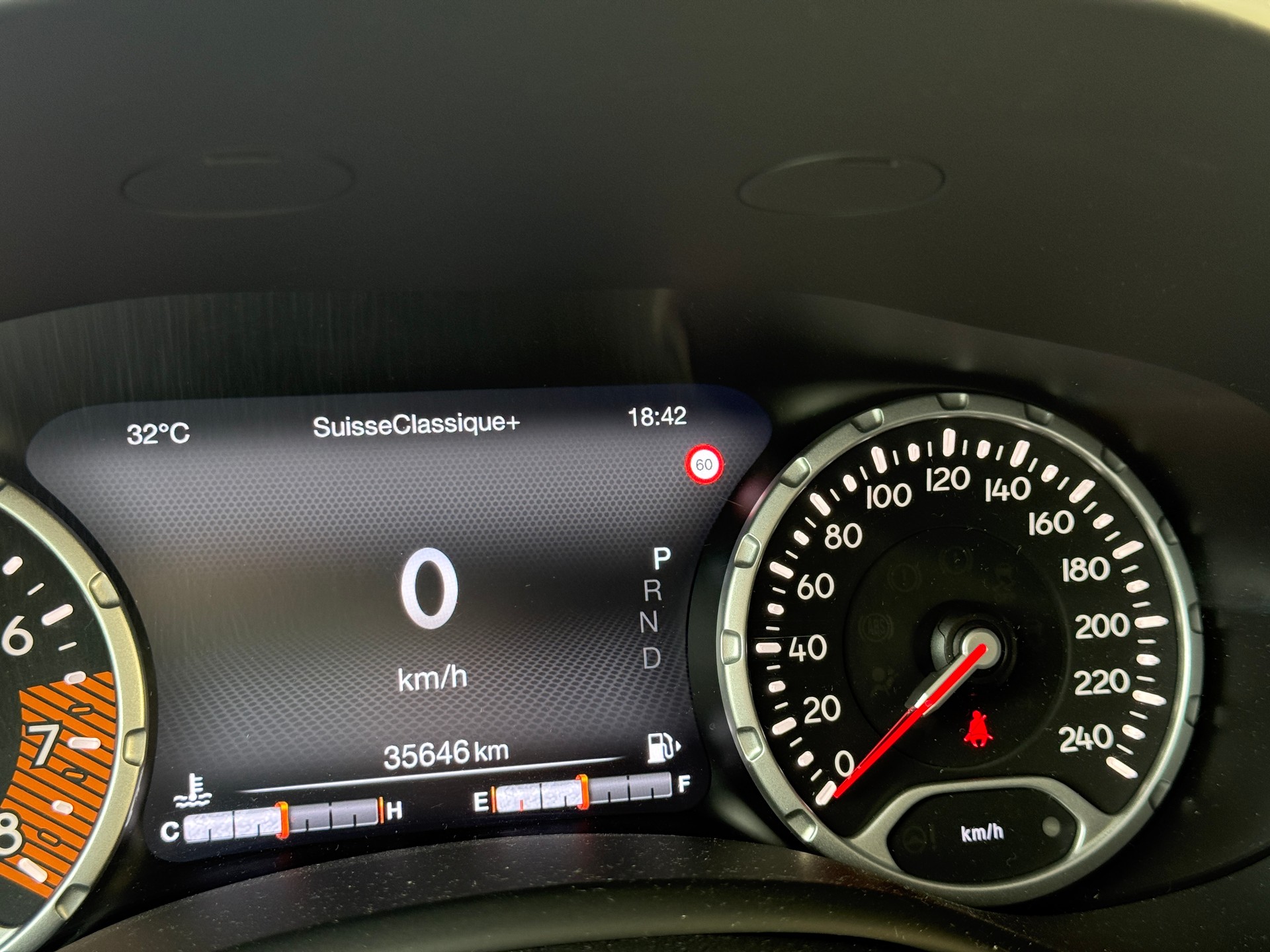 JEEP Renegade 1.3 GSE Turbo Limited-image-23