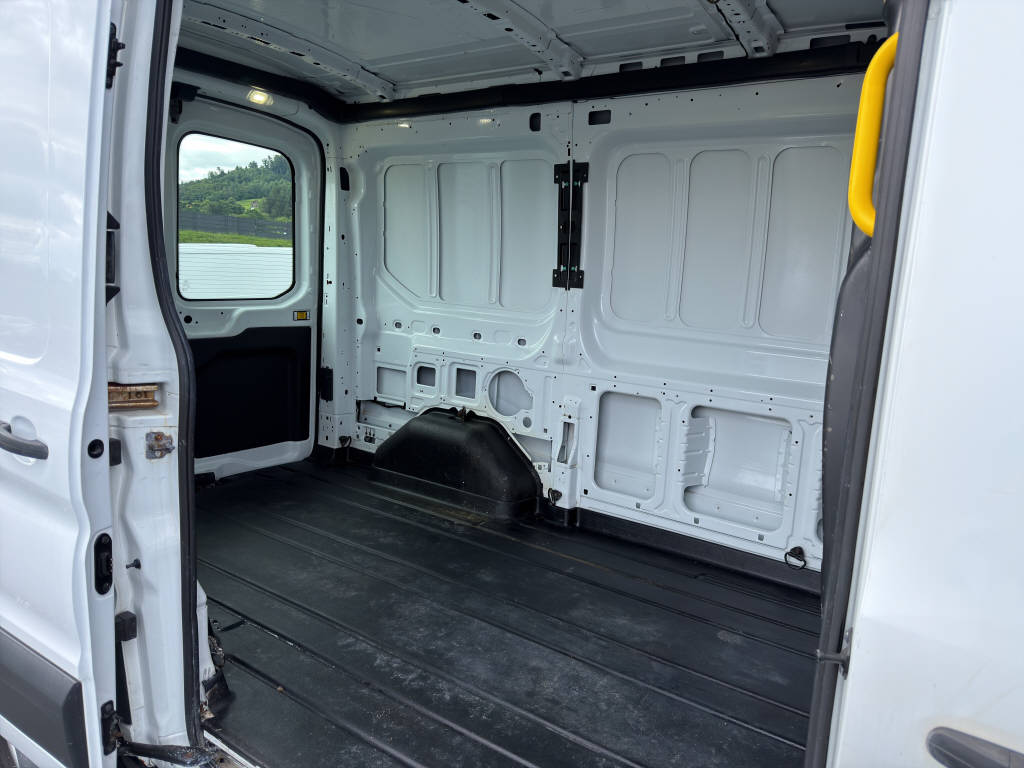 FORD Transit Van 350 L2H2 2.0 TDCi 170 Trend-image-11