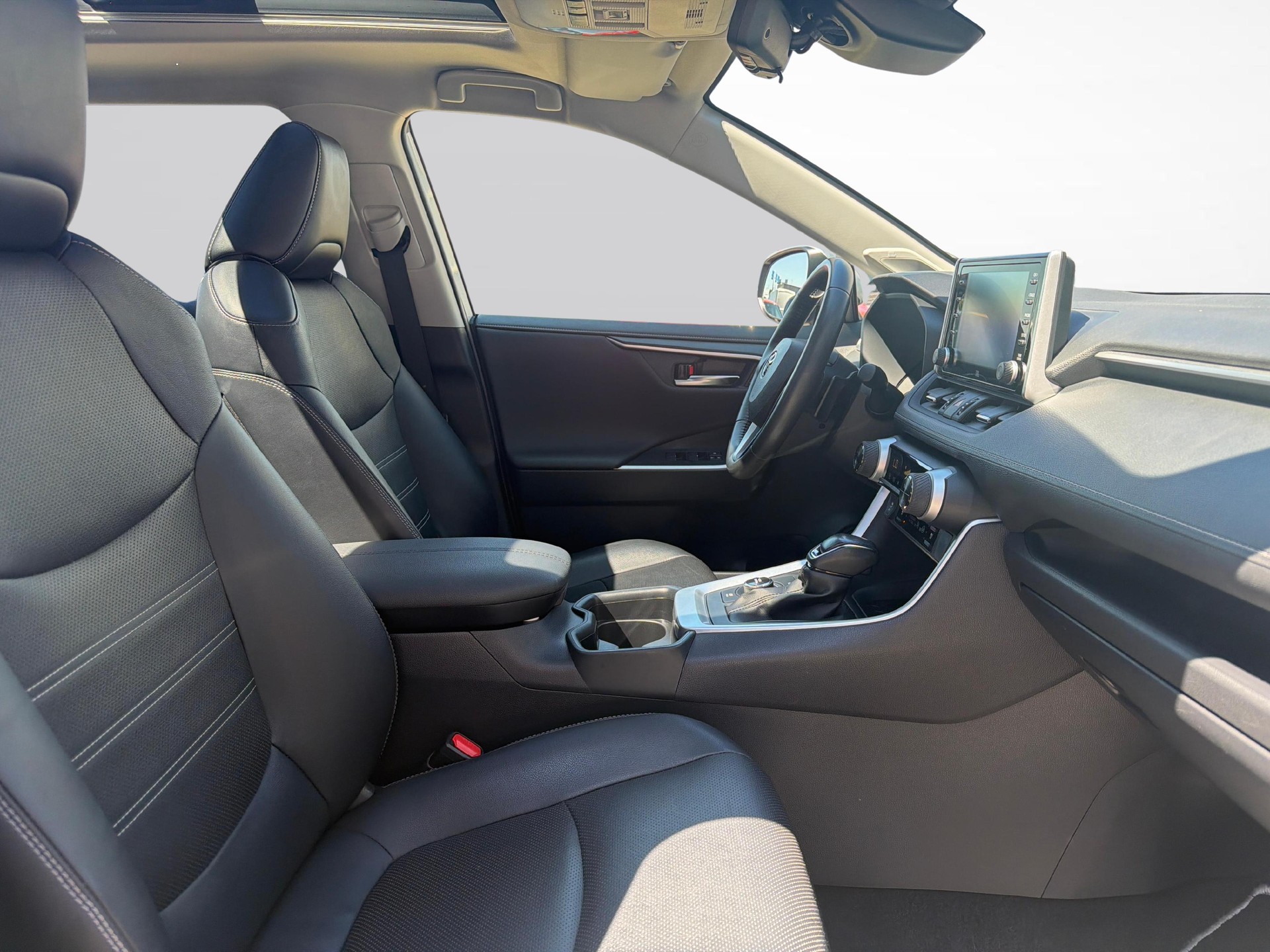 TOYOTA RAV4 2.5 HEV Premium-image-9