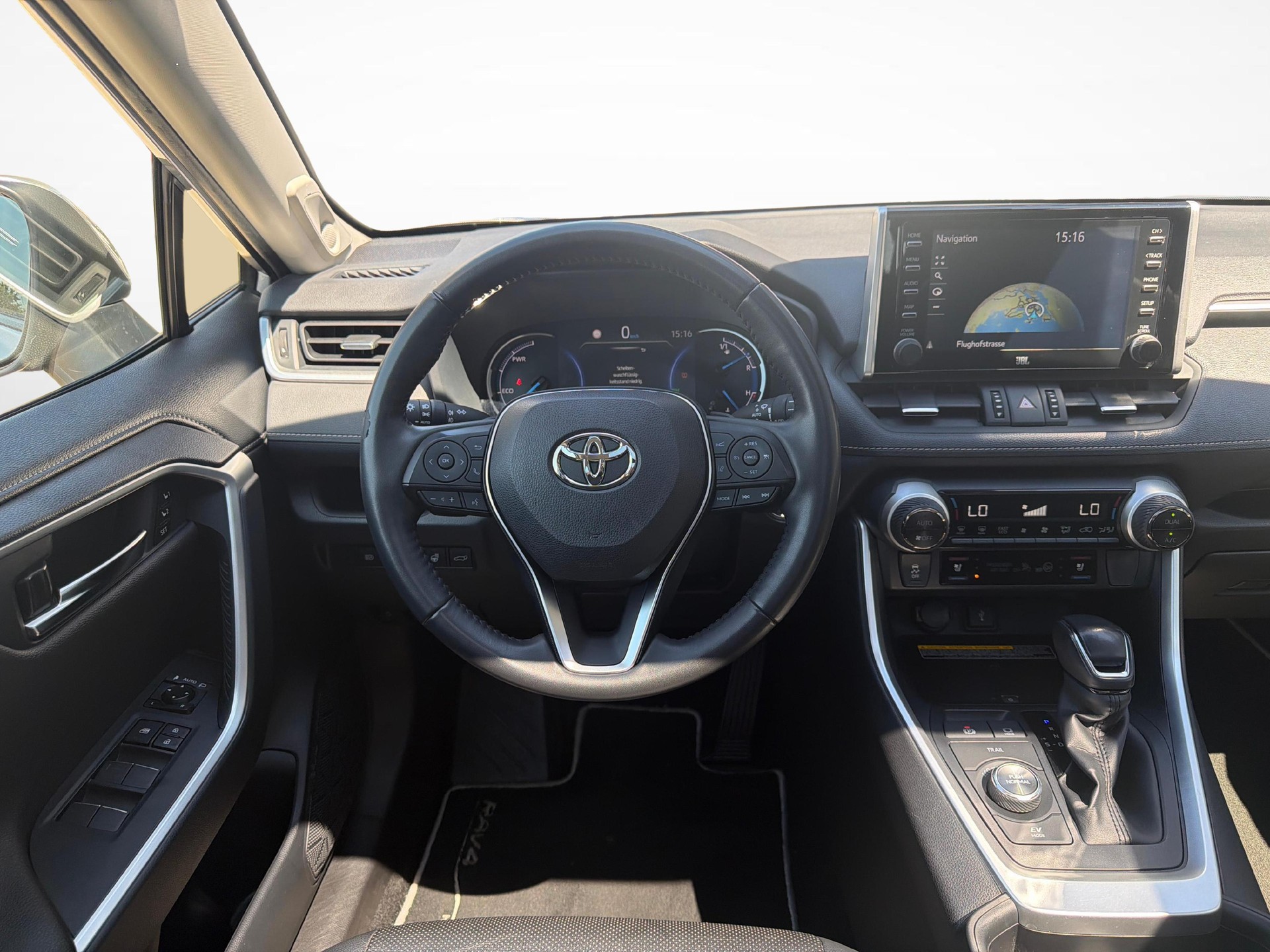TOYOTA RAV4 2.5 HEV Premium-image-16