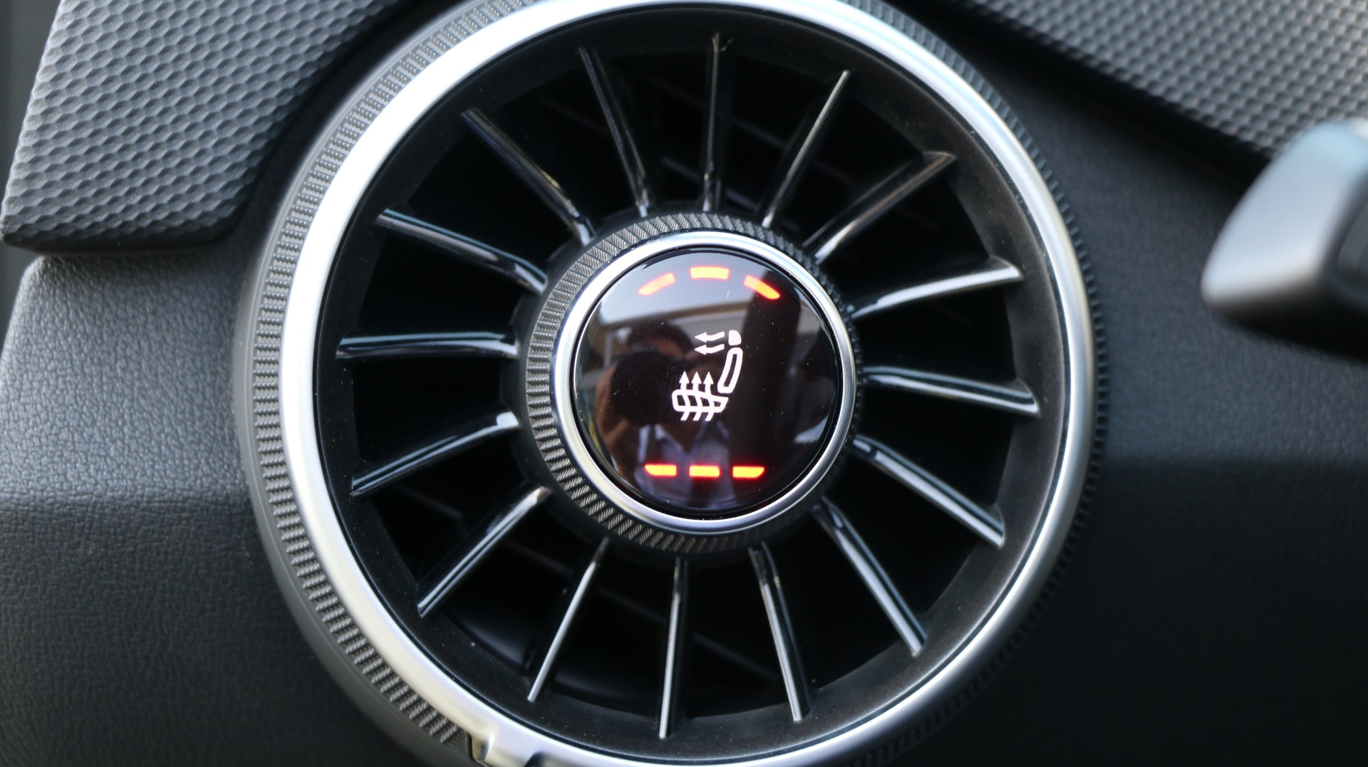 AUDI TT RS Roadster-image-13