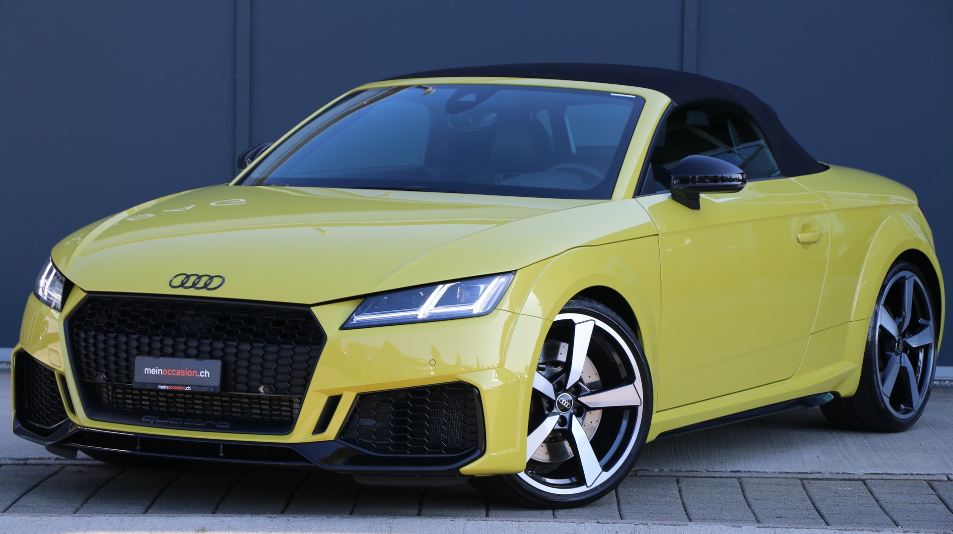 AUDI TT RS Roadster-image-1