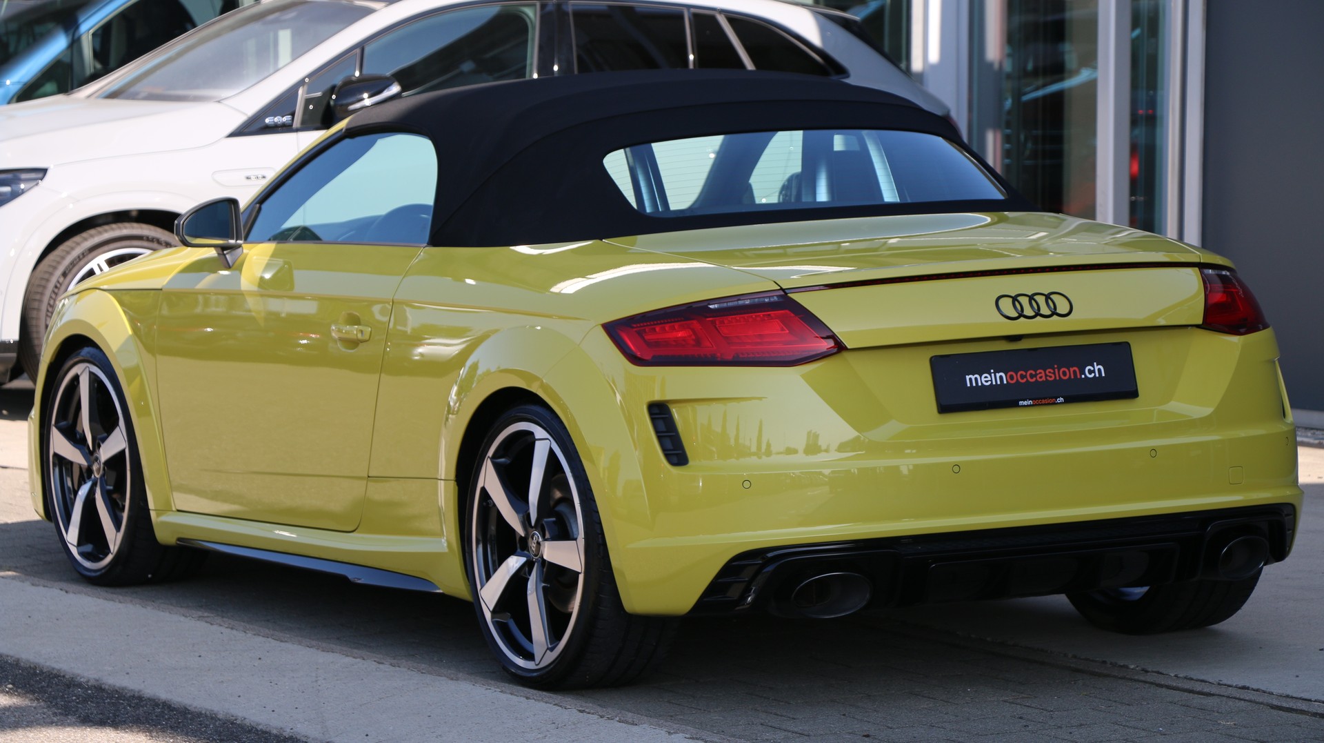 AUDI TT RS Roadster-image-6
