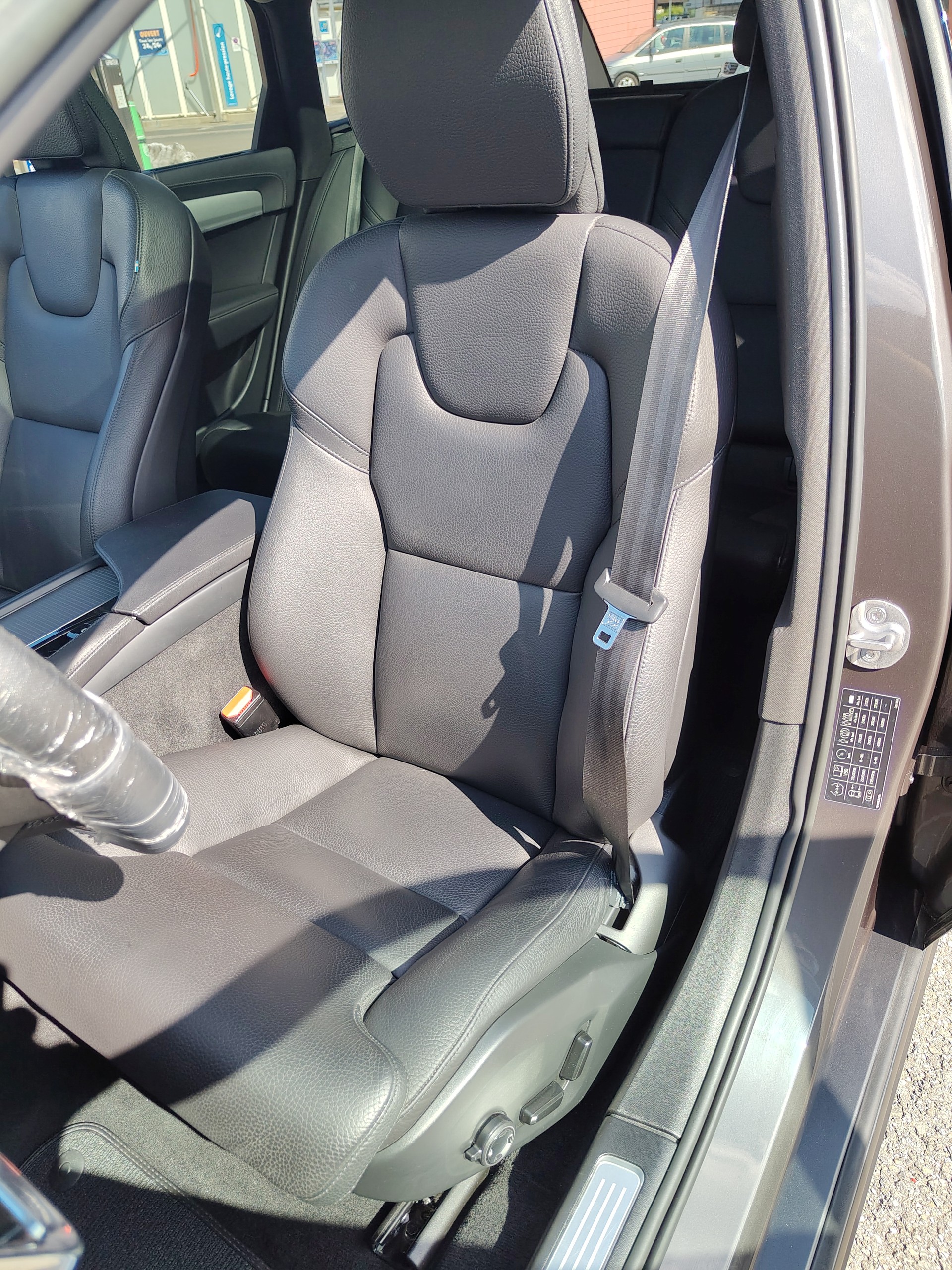 VOLVO V90 Cross Country B5 Benzin MHD Plus AWD Geartronic-image-5