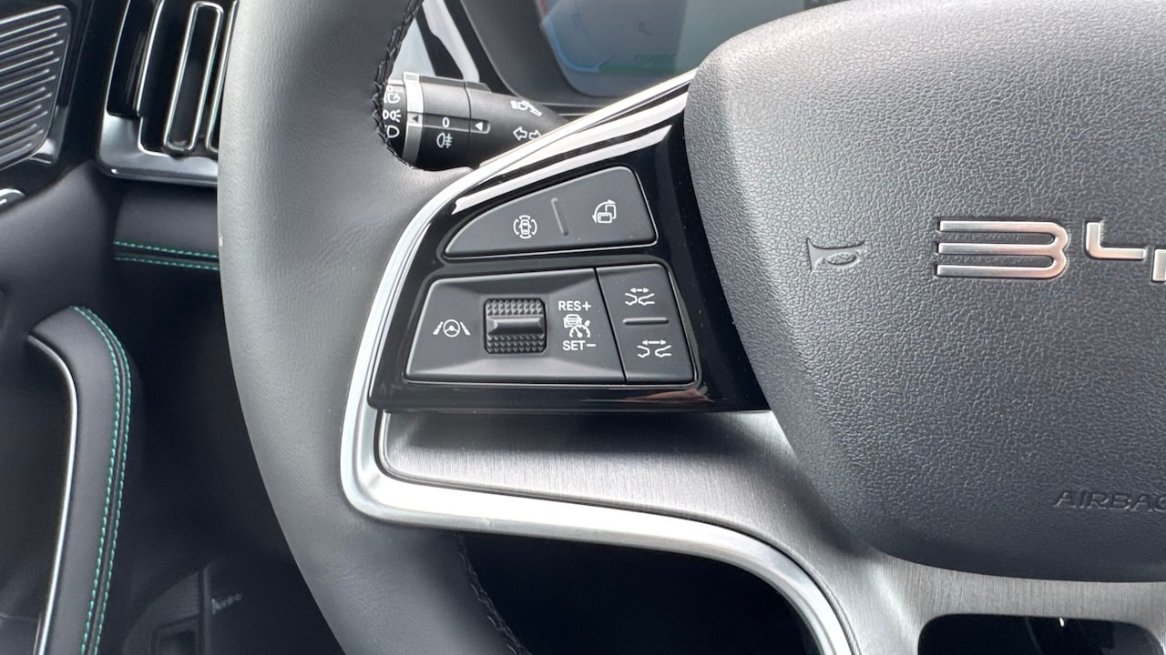 BYD Seal U DM-i Design AWD-image-24
