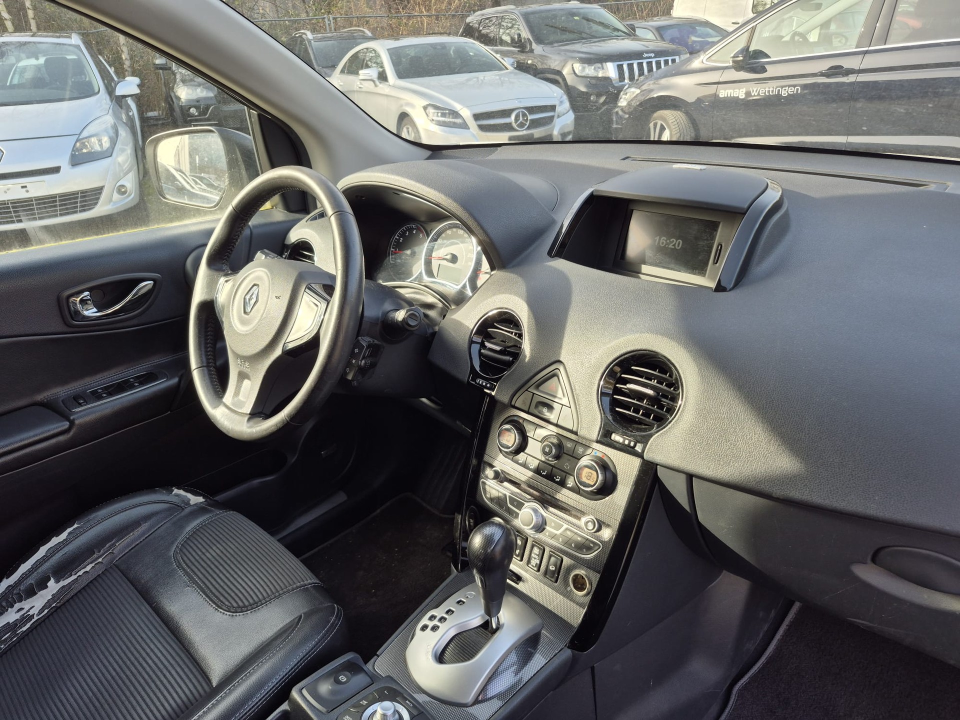RENAULT Koleos 2.0 dCi Dynamique 4x4 Automatic-image-6