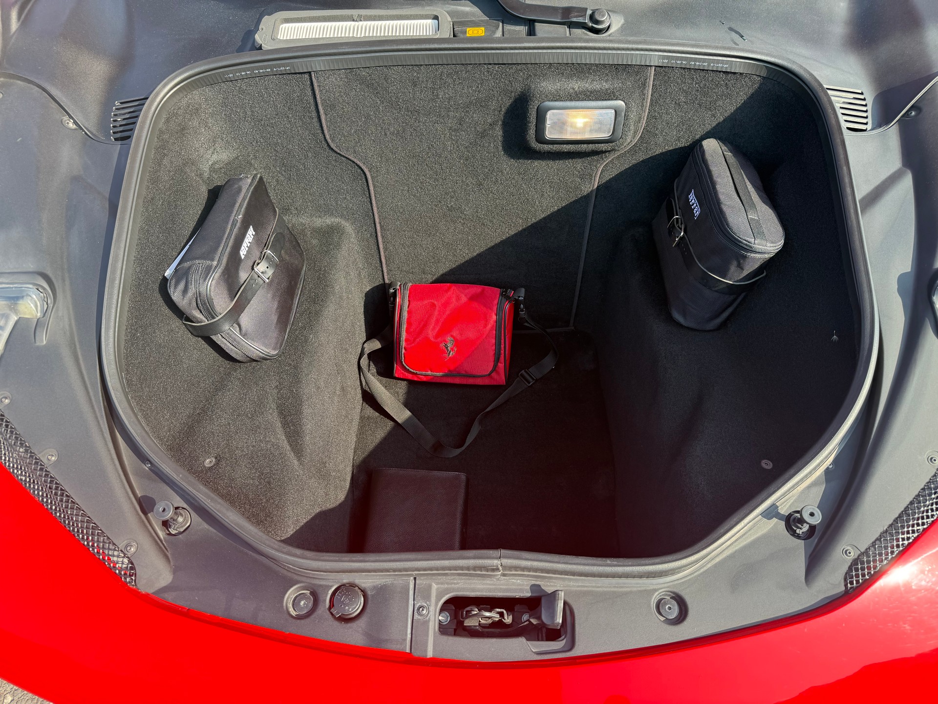 FERRARI 458 Italia 4.5 V8-image-9