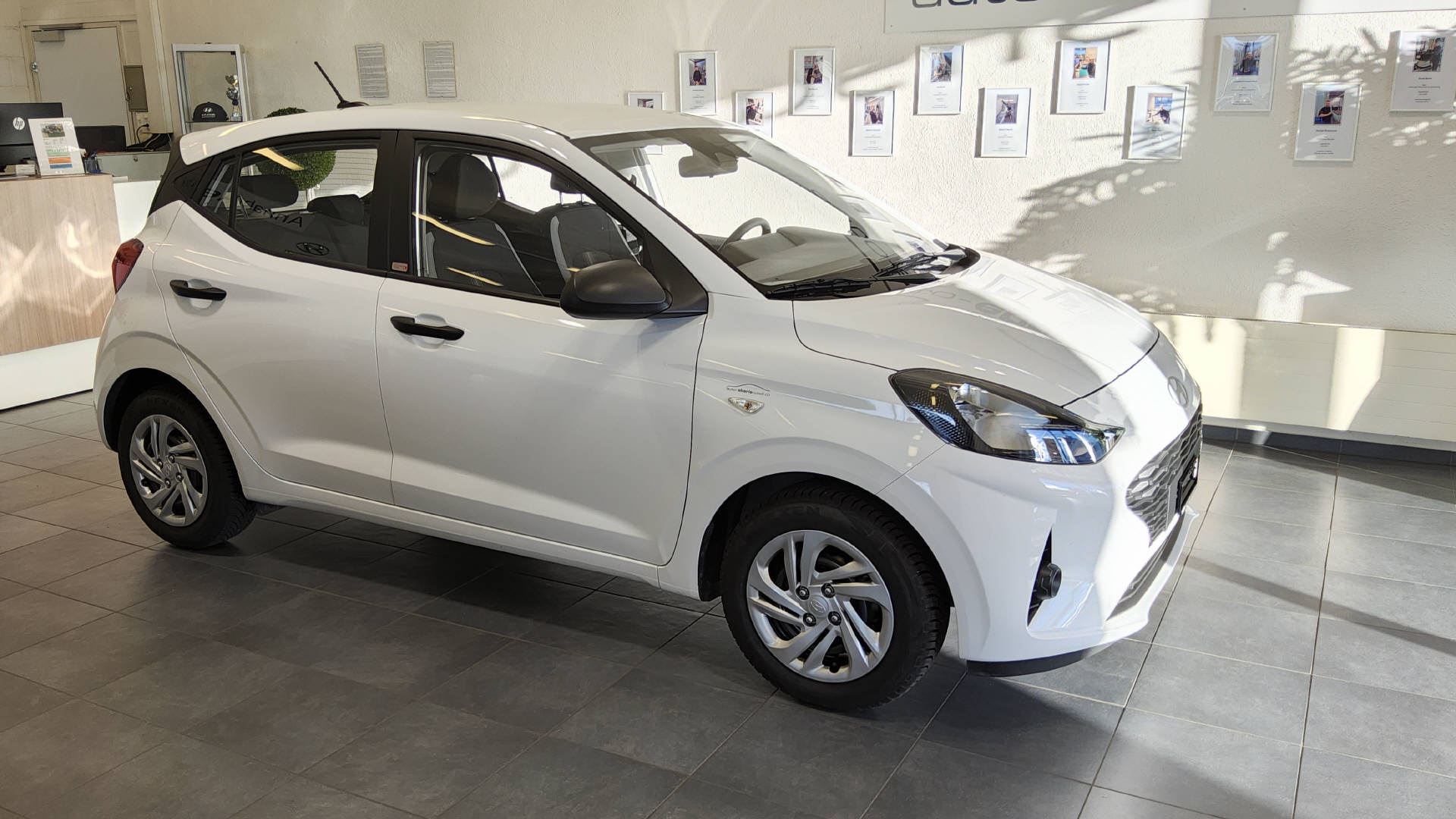 HYUNDAI i10 1.0 Pica-image-12