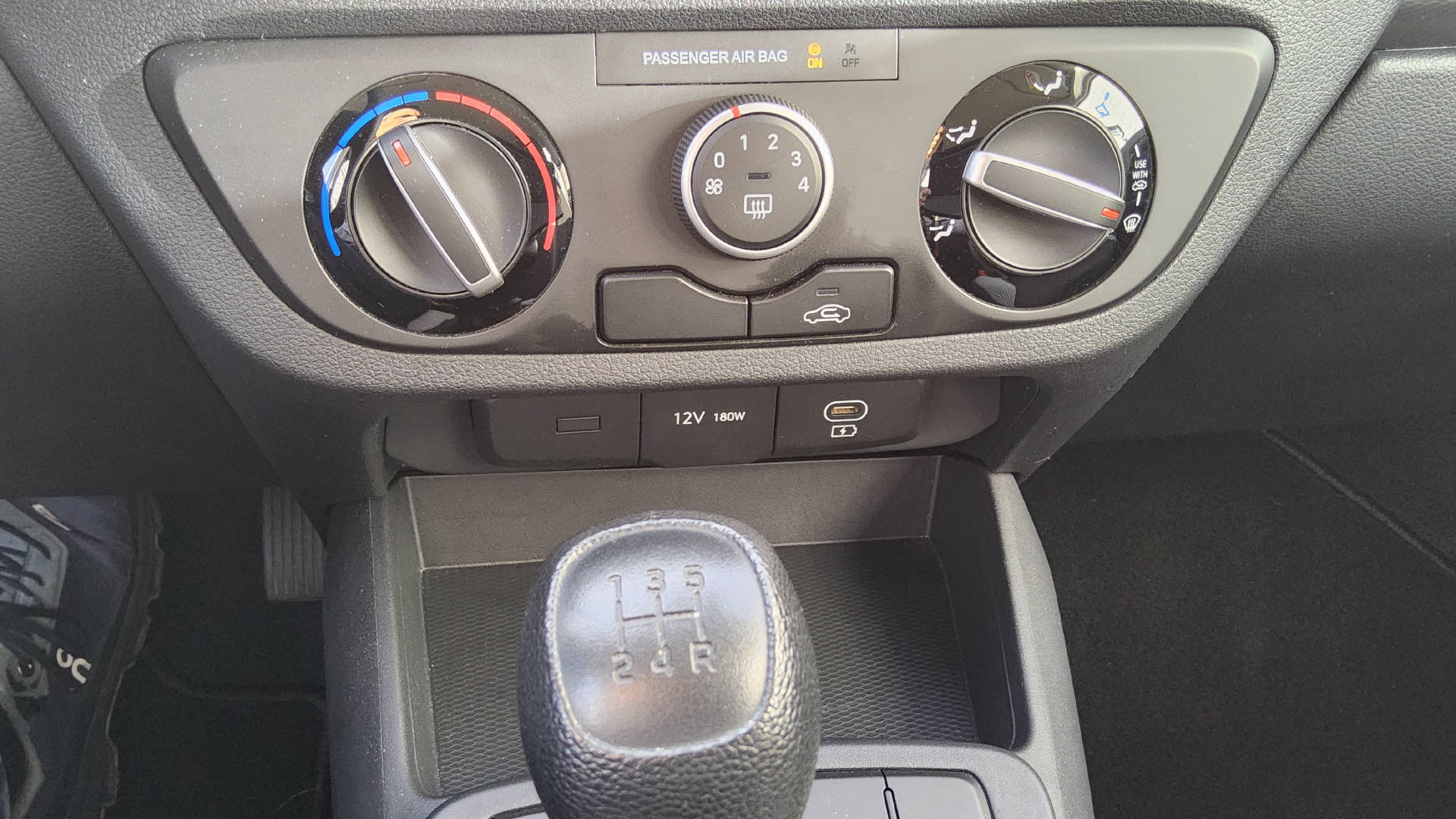 HYUNDAI i10 1.0 Pica-showroom-element-1