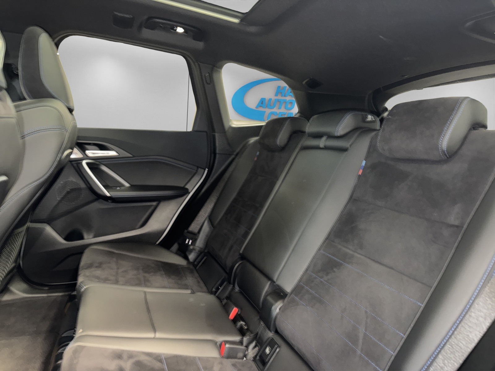BMW X1 U11 18i sDrive paddles-image-13