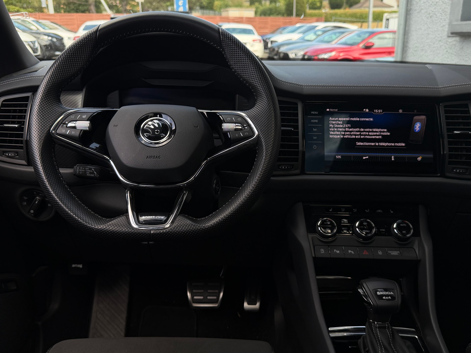 SKODA Kodiaq 2.0 TSI 4x4 SportLine-image-6