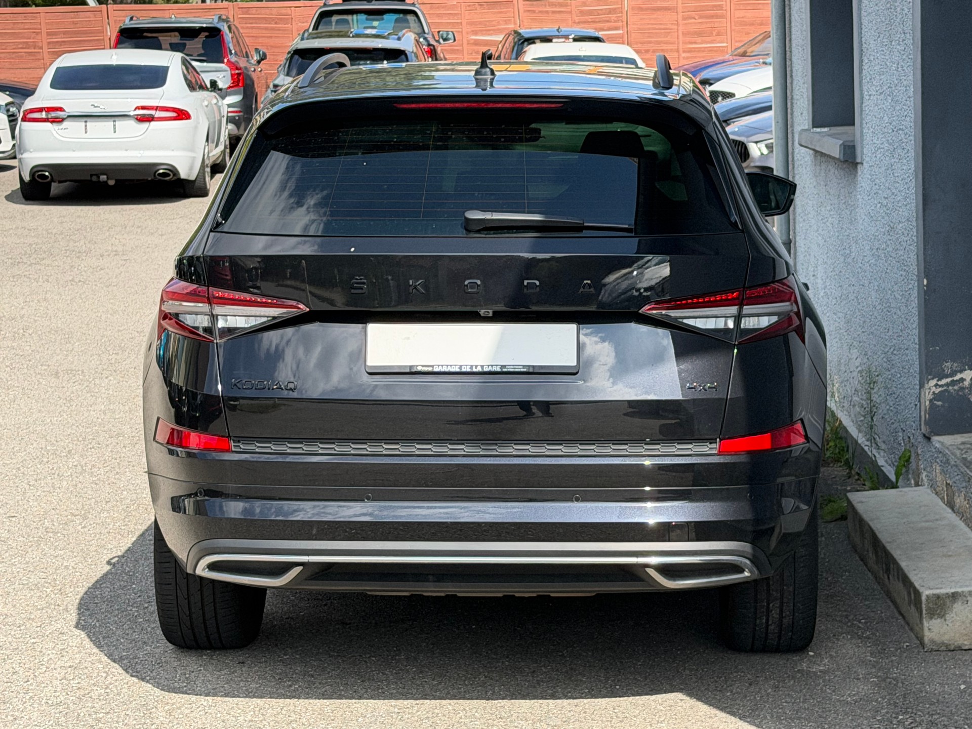 SKODA Kodiaq 2.0 TSI 4x4 SportLine-image-4