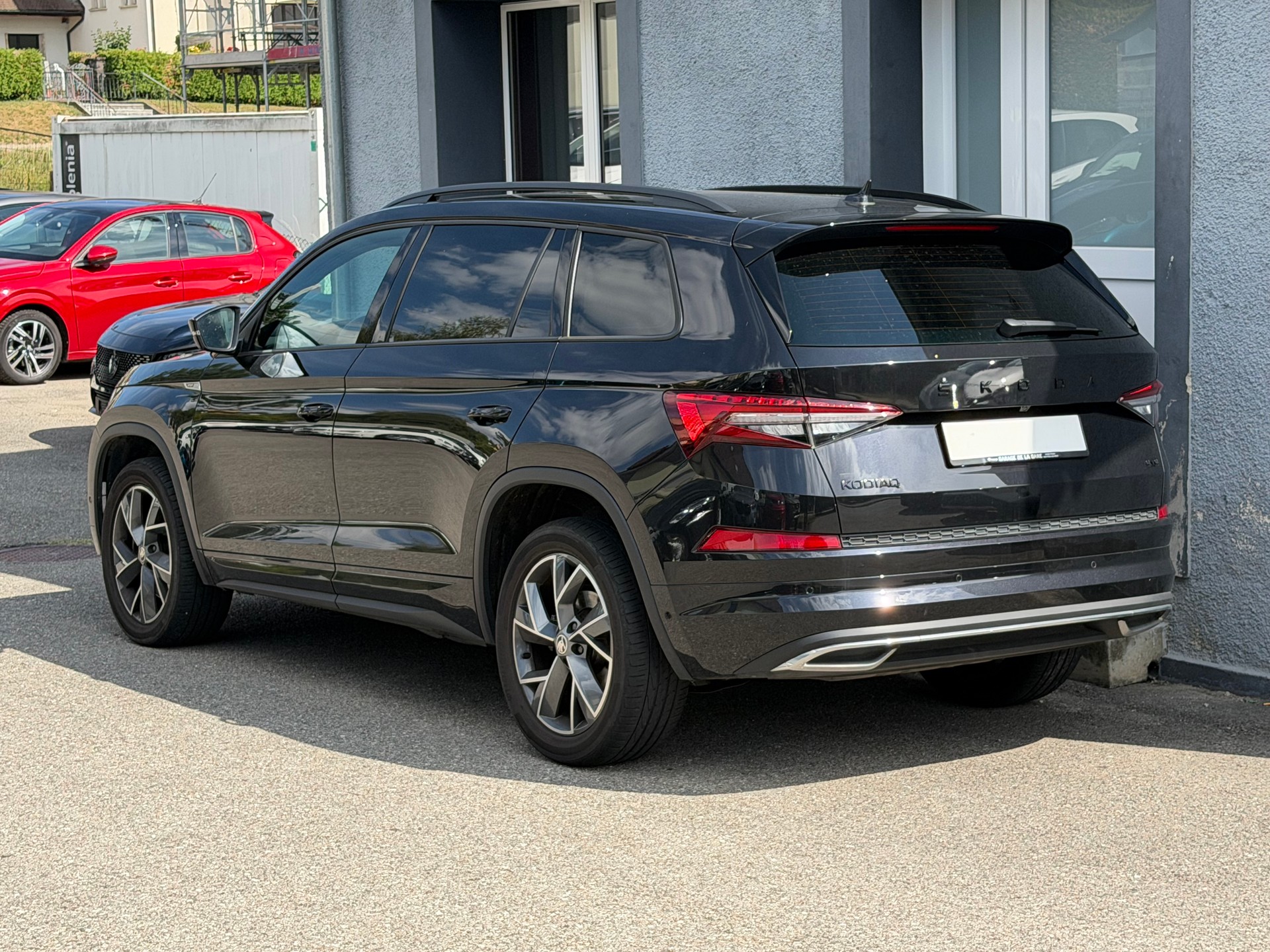 SKODA Kodiaq 2.0 TSI 4x4 SportLine-image-3