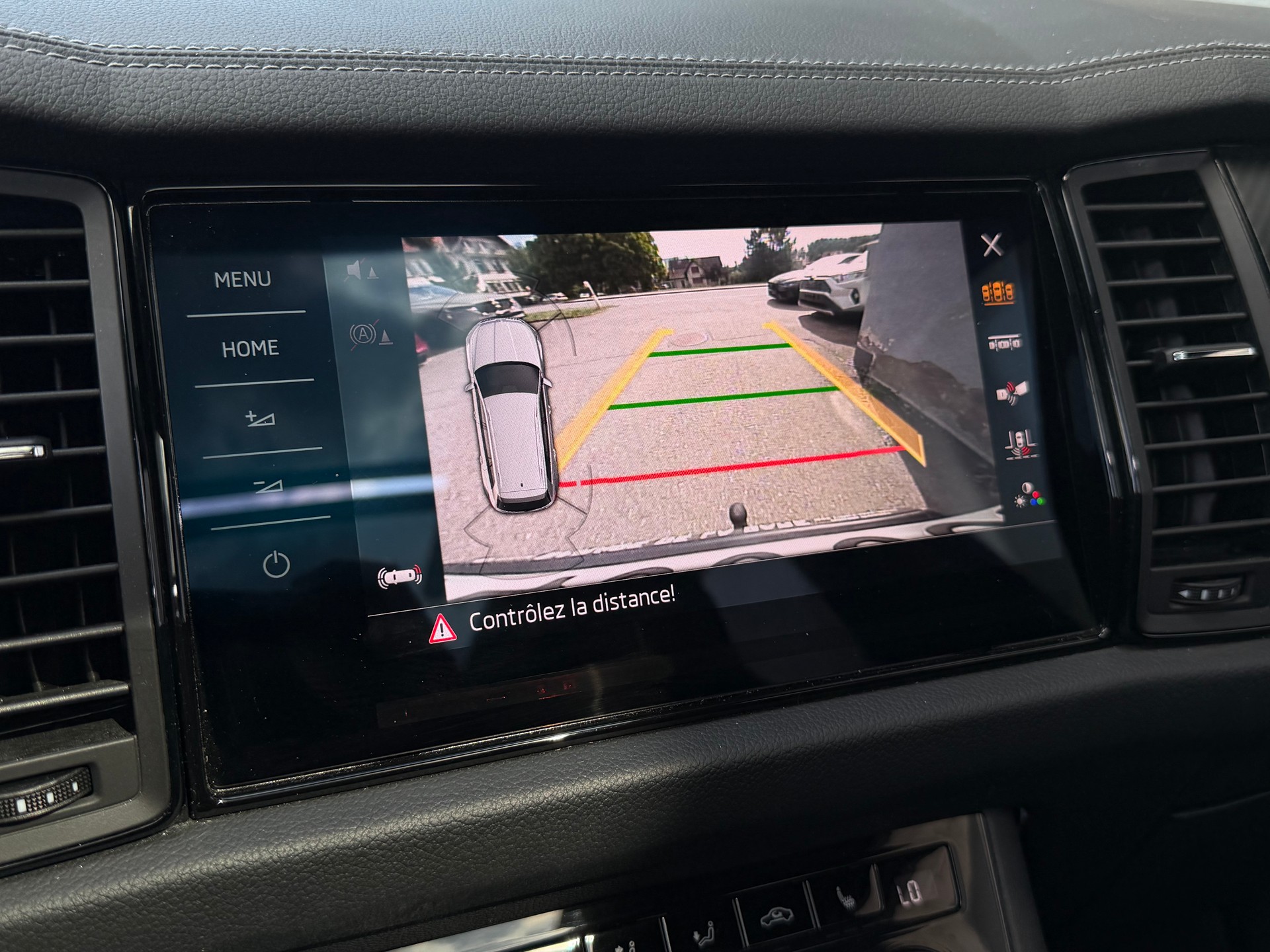SKODA Kodiaq 2.0 TSI 4x4 SportLine-image-10