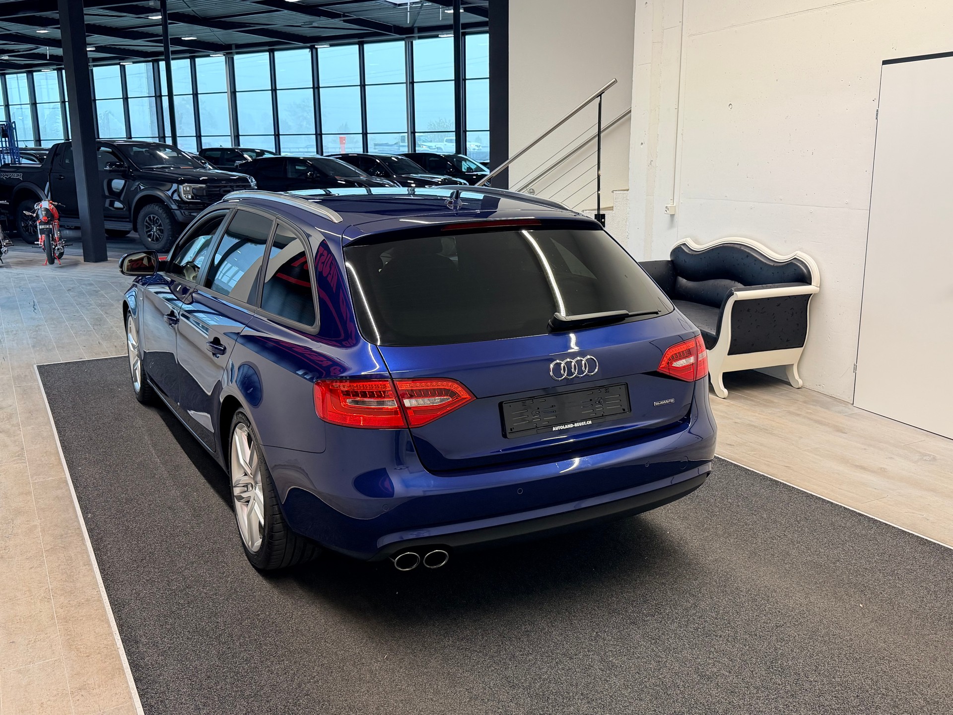 AUDI A4 Avant 3.0 TDI clean diesel quattro s-tronic-image-8