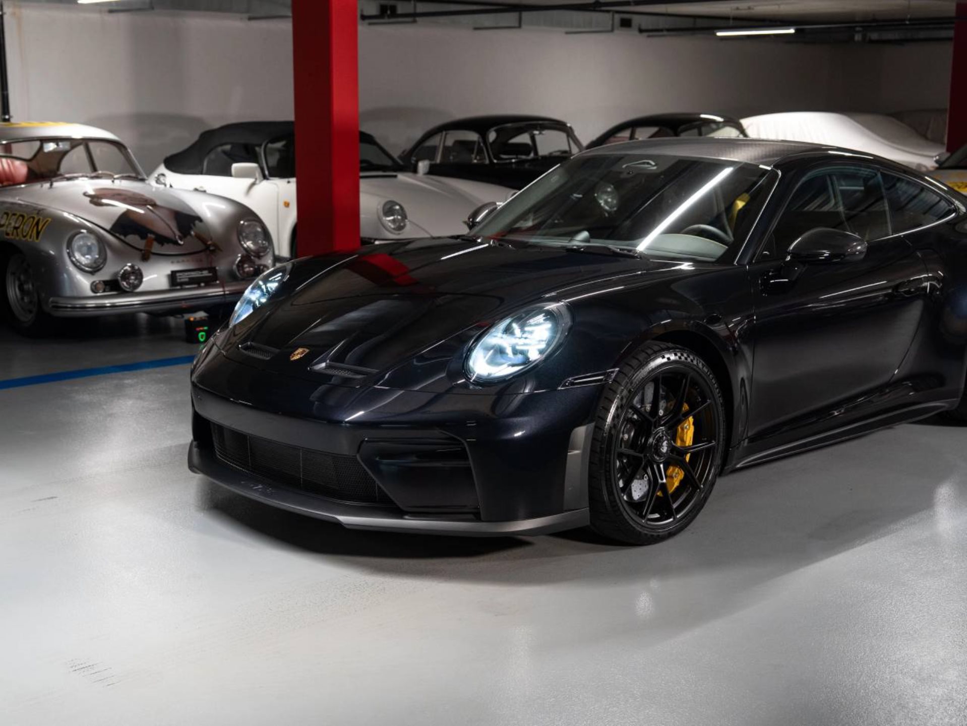 PORSCHE 911 GT3 avec Paquet Touring-image-20