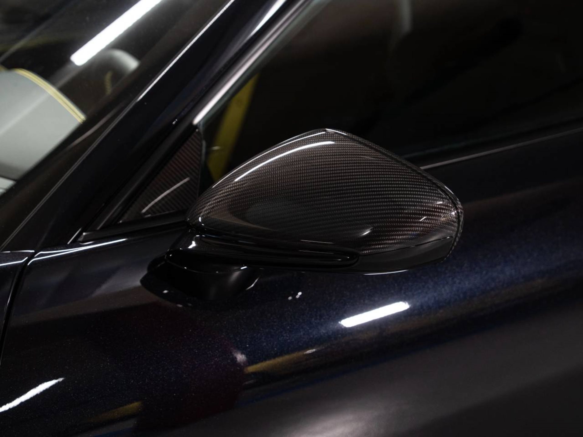PORSCHE 911 GT3 avec Paquet Touring-image-23