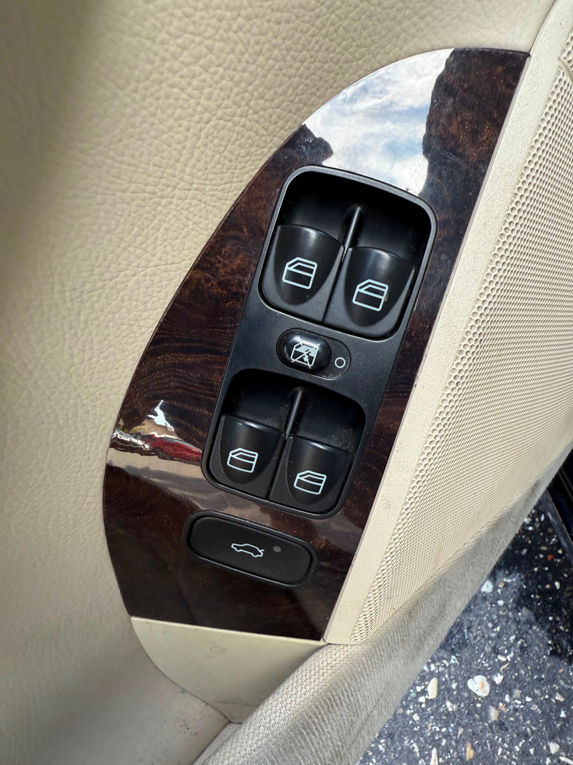MERCEDES-BENZ CLK350-image-7