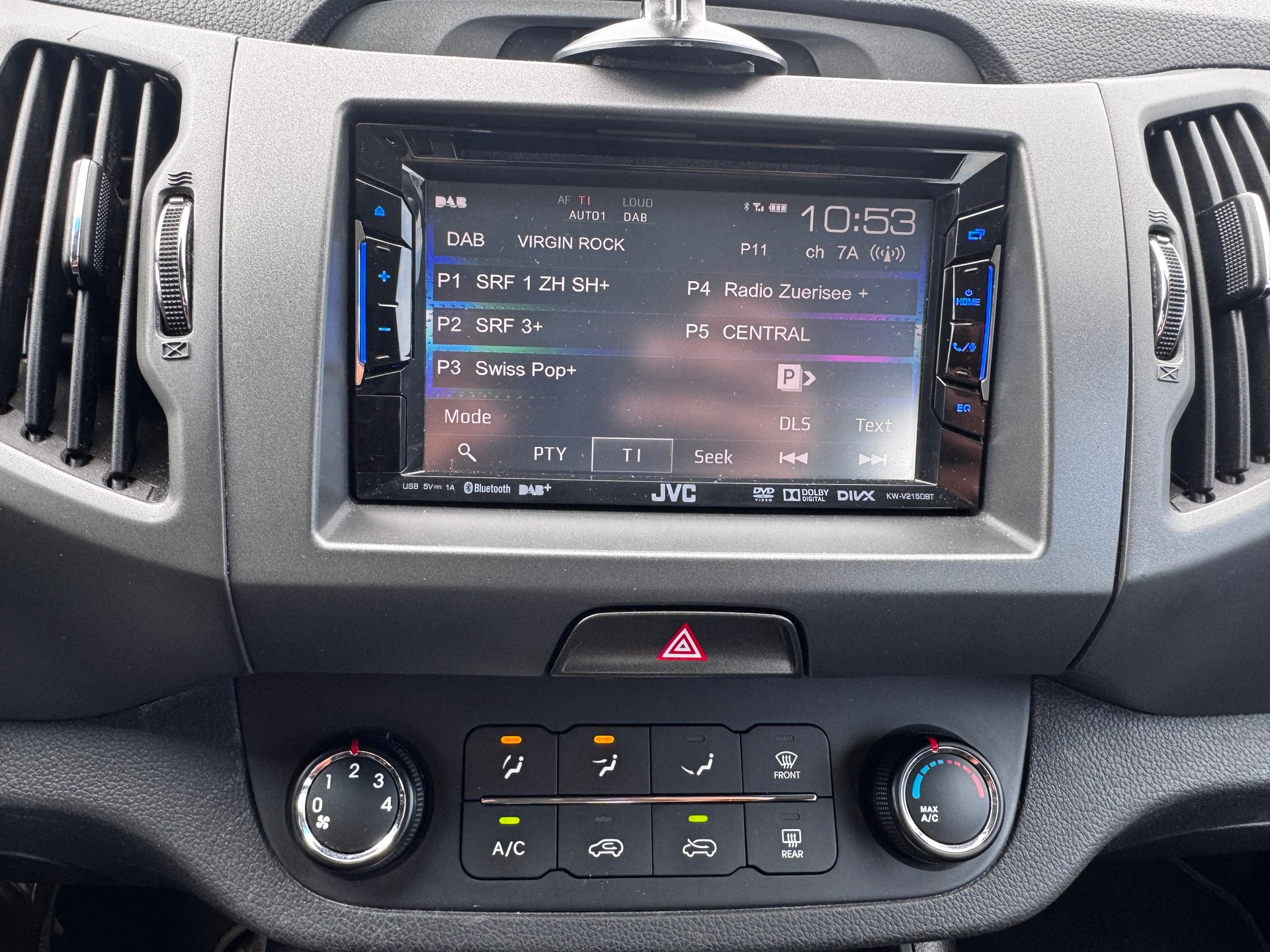 KIA Sportage 2.0 CRDi Trend 4WD Automatic-image-12