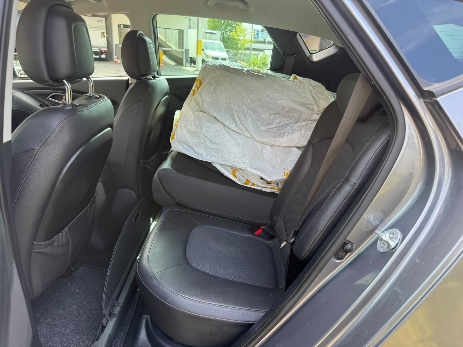 HYUNDAI iX 35 2.0 CRDi Style 4WD Automatic-image-9