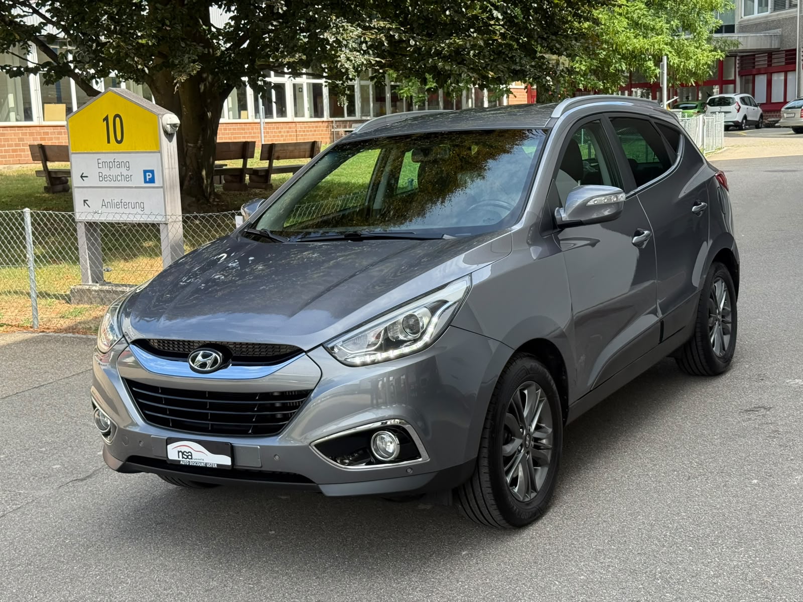HYUNDAI iX 35 2.0 CRDi Style 4WD Automatic-image-2