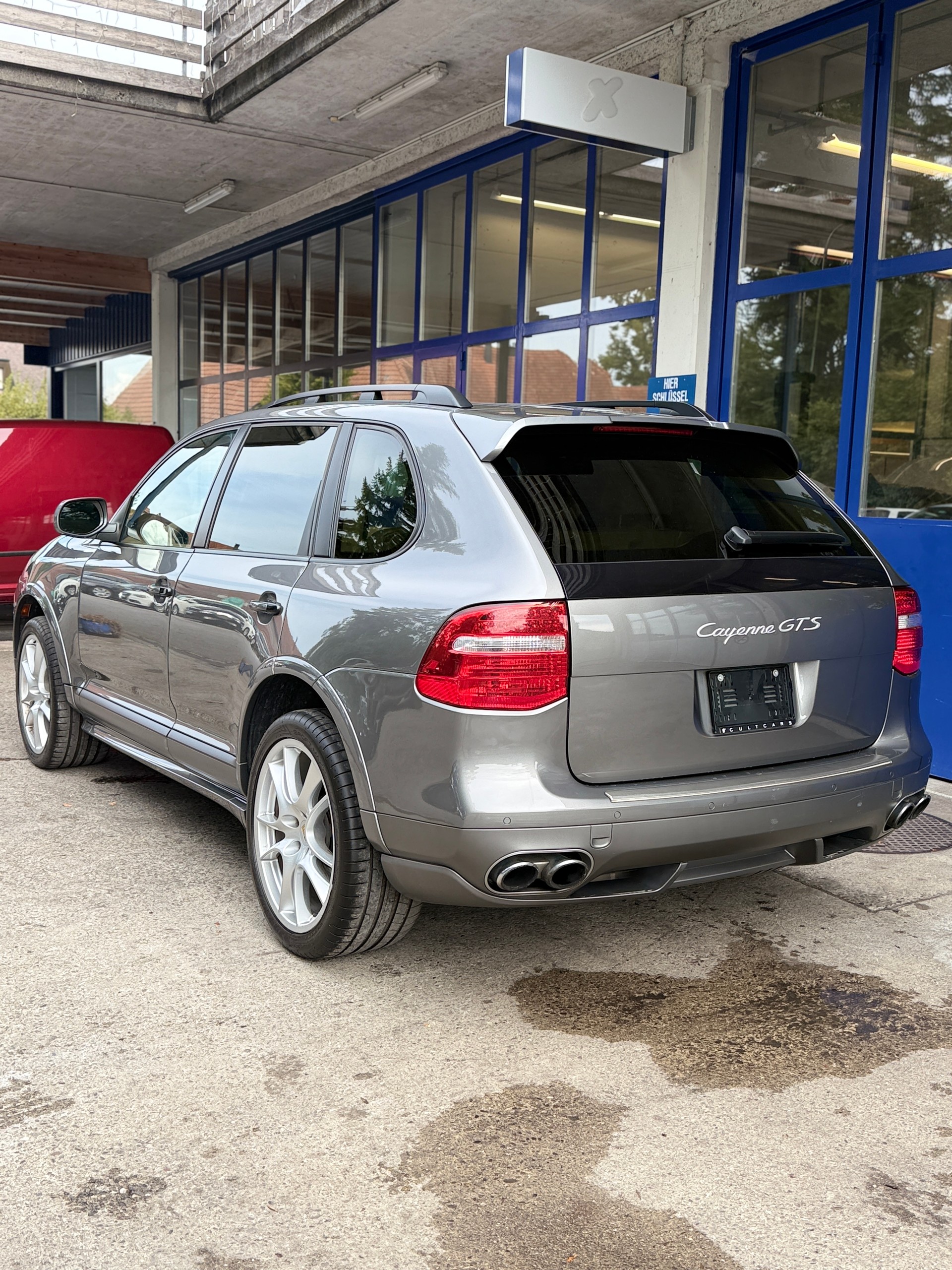 PORSCHE Cayenne GTS-image-2