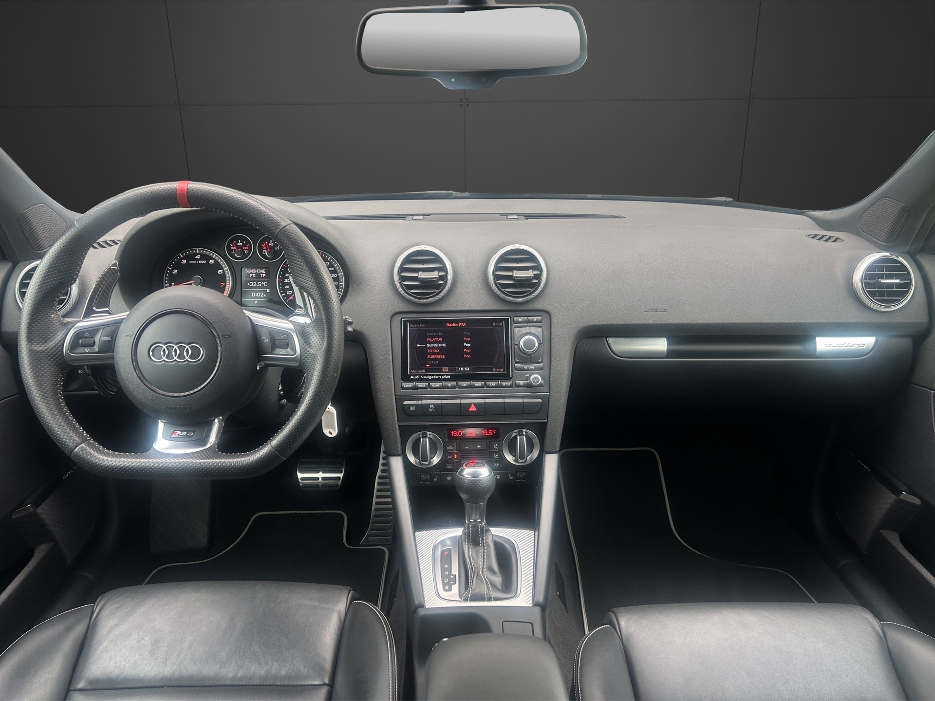 AUDI RS3 Sportback 2.5 TFSI quattro S-tronic-image-8