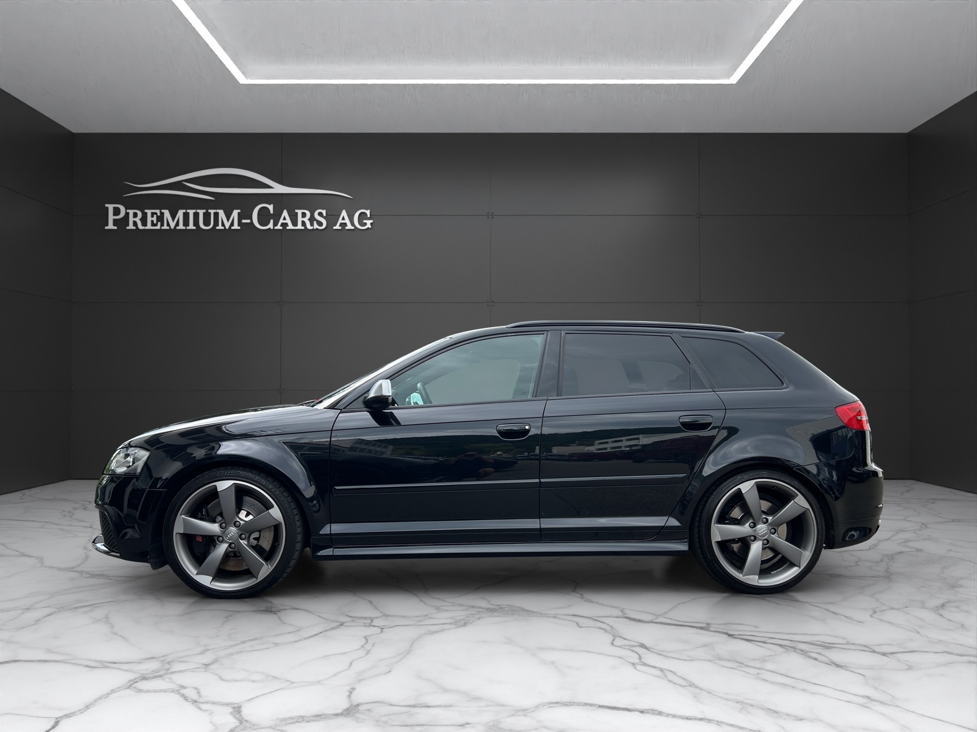 AUDI RS3 Sportback 2.5 TFSI quattro S-tronic-image-0