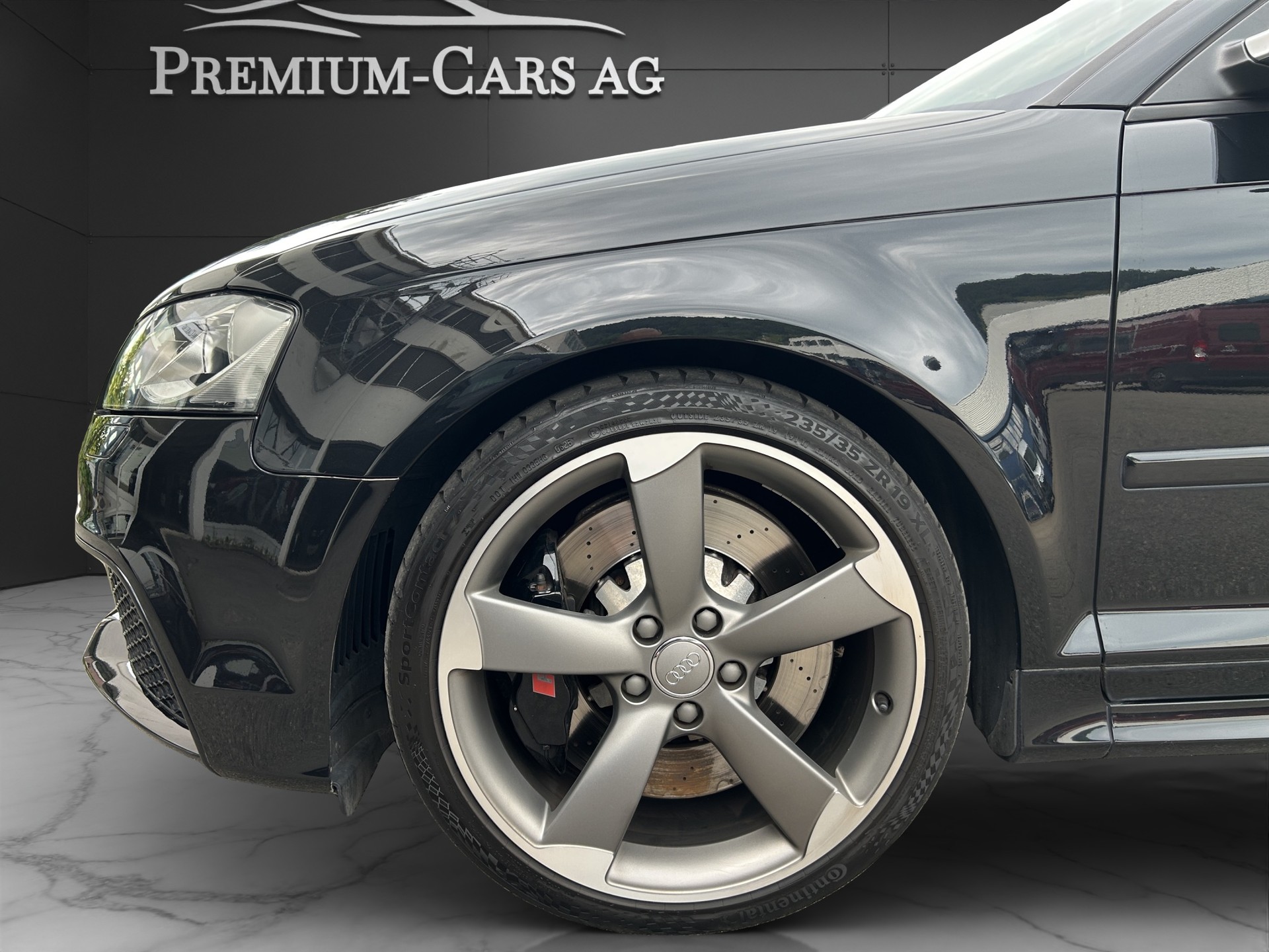 AUDI RS3 Sportback 2.5 TFSI quattro S-tronic-image-13