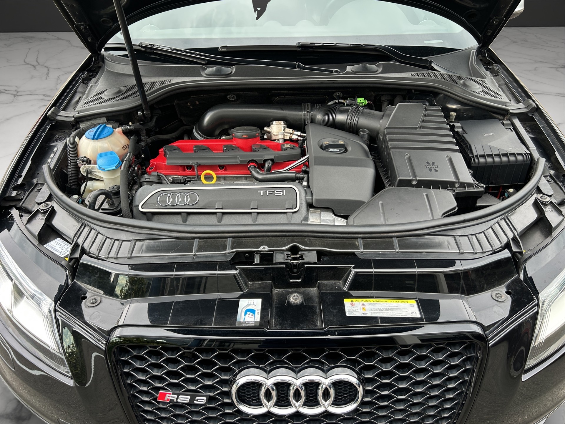 AUDI RS3 Sportback 2.5 TFSI quattro S-tronic-image-12