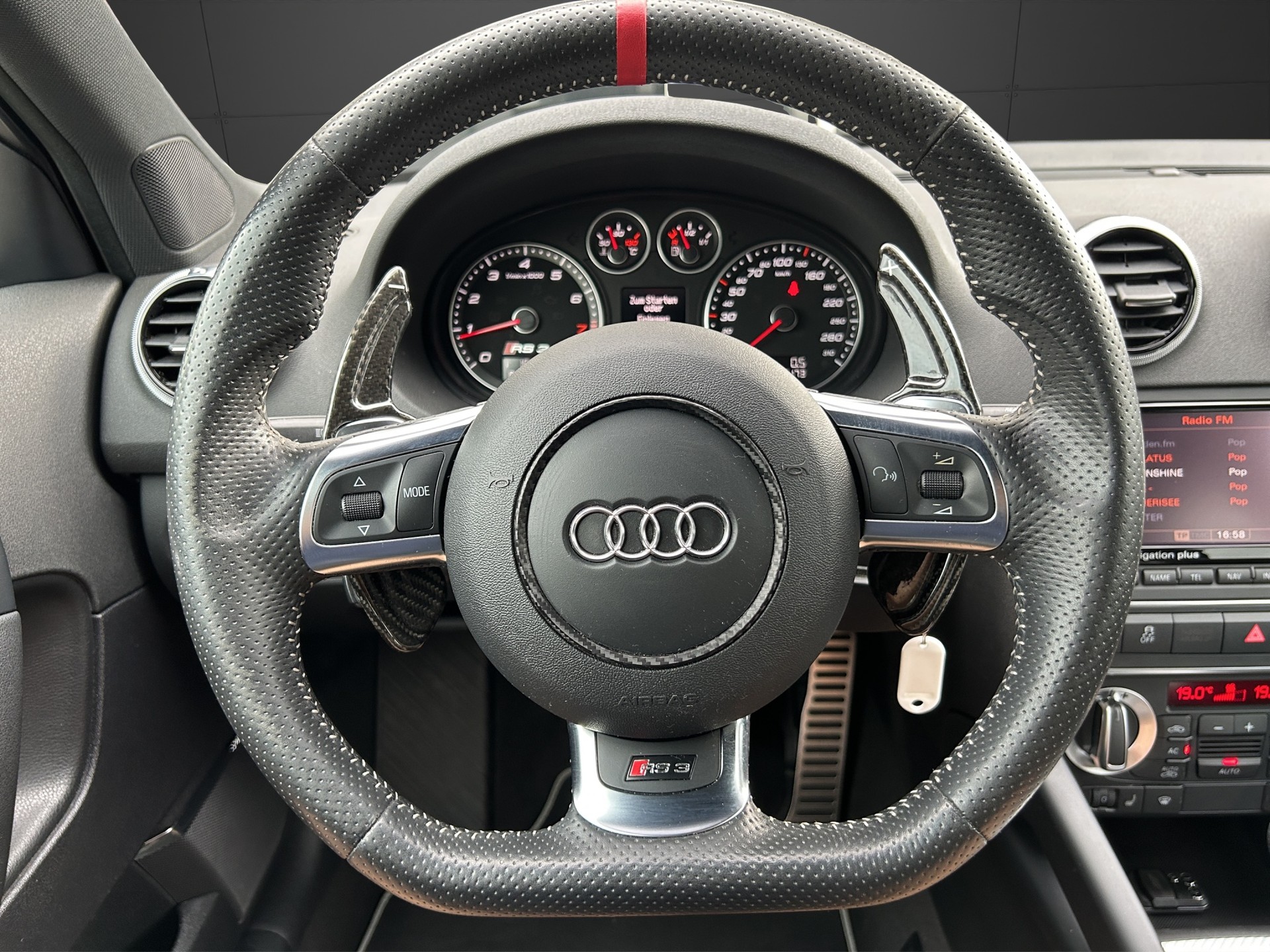 AUDI RS3 Sportback 2.5 TFSI quattro S-tronic-image-9