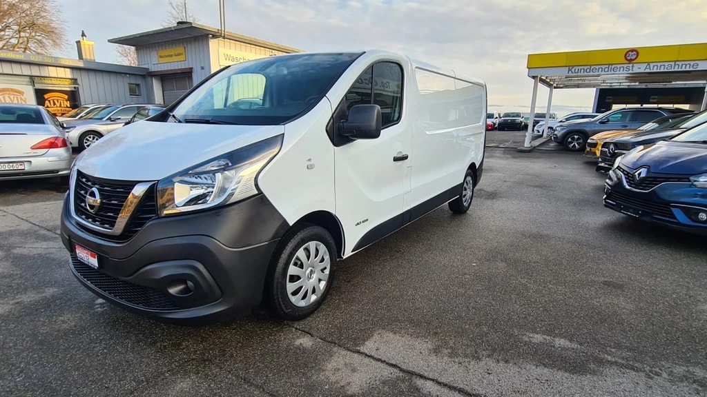 NISSAN NV300 dCi 125 2.9 L2H1 Comfort ** L2 H1 **3-Plätzer ** RF-Kamera ** Anh-Kupplung ** Werkstatt-Einrichtung ** Frisch Ab MFK-image-2