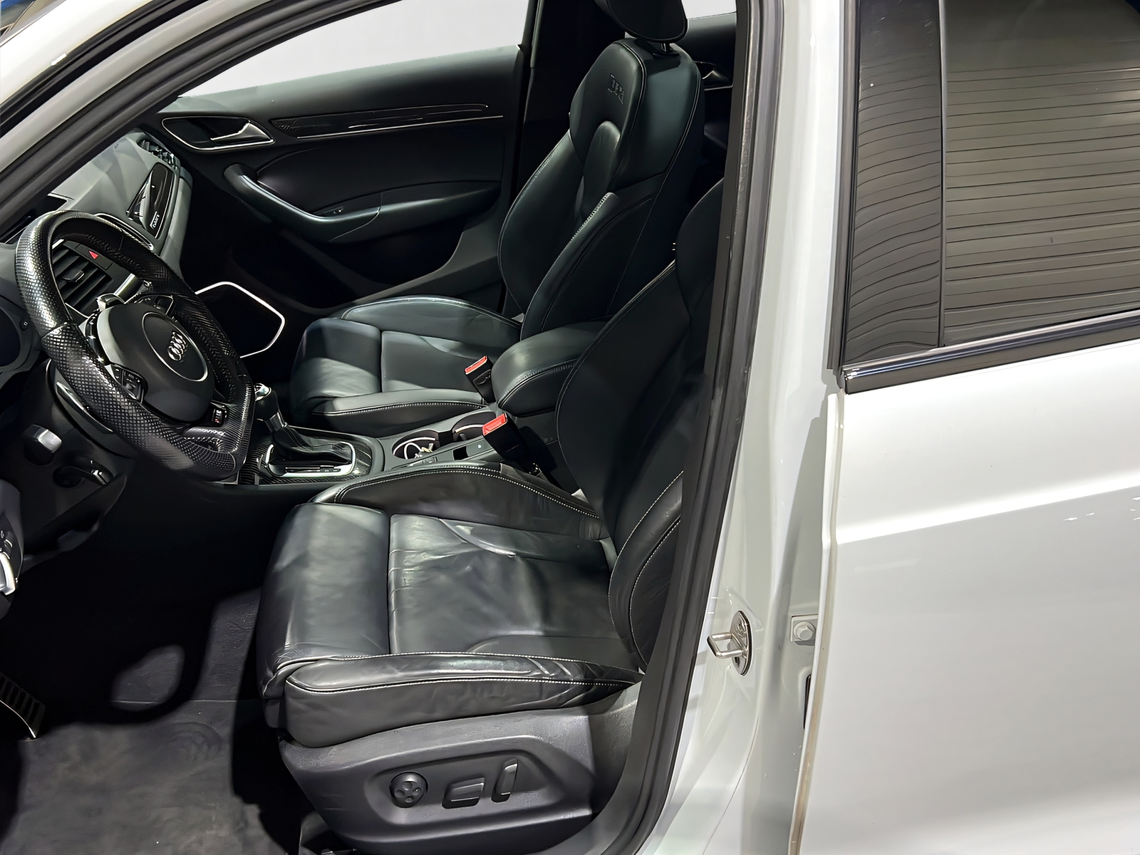 AUDI RS Q3 2.5 TFSI qu**ABT,AHK,Panodach,Rückfahrtkam,Frisch ab MFK**-image-6