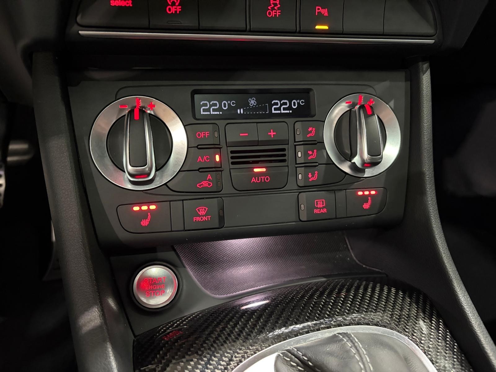AUDI RS Q3 2.5 TFSI qu**ABT,AHK,Panodach,Rückfahrtkam,Frisch ab MFK**-image-15