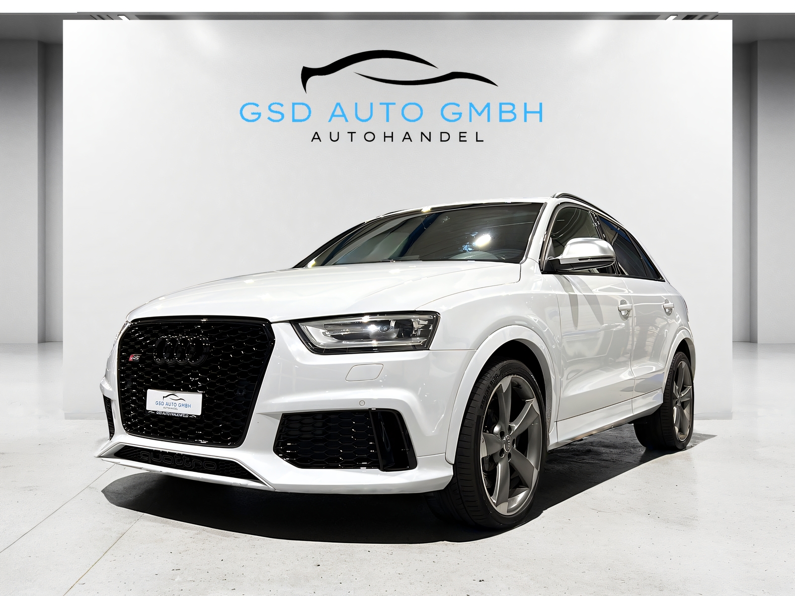 AUDI RS Q3 2.5 TFSI qu**ABT,AHK,Panodach,Rückfahrtkam,Frisch ab MFK**-image-0