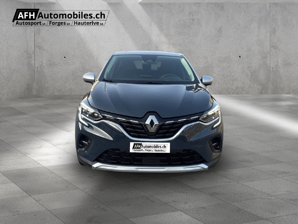 RENAULT Captur 1.6 E-Tech Plug-in Init-image-2