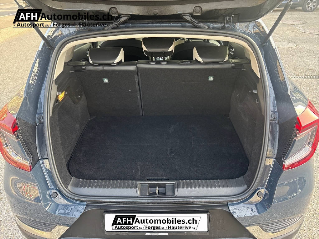 RENAULT Captur 1.6 E-Tech Plug-in Init-image-9