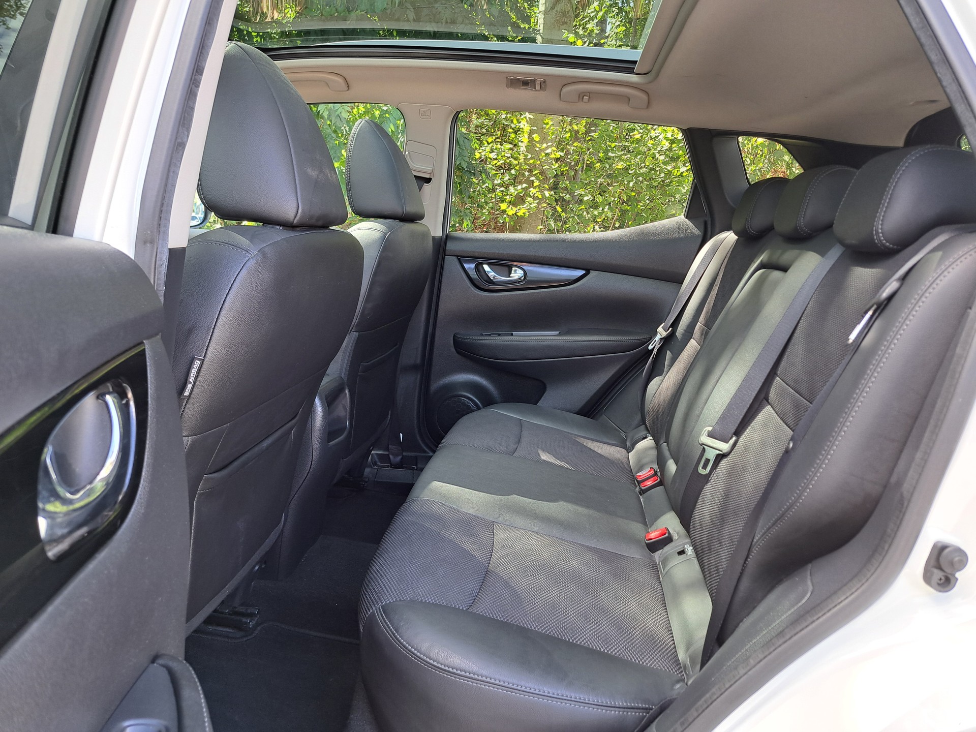 NISSAN Qashqai 1.6 dCi tekna ALL-MODE 4x4-image-11