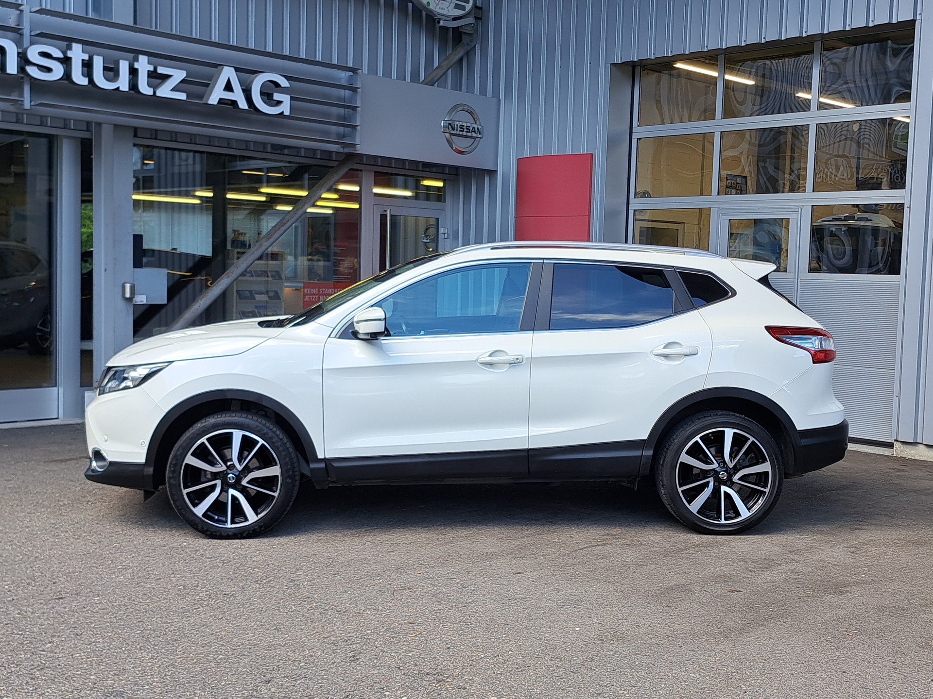 NISSAN Qashqai 1.6 dCi tekna ALL-MODE 4x4-image-2