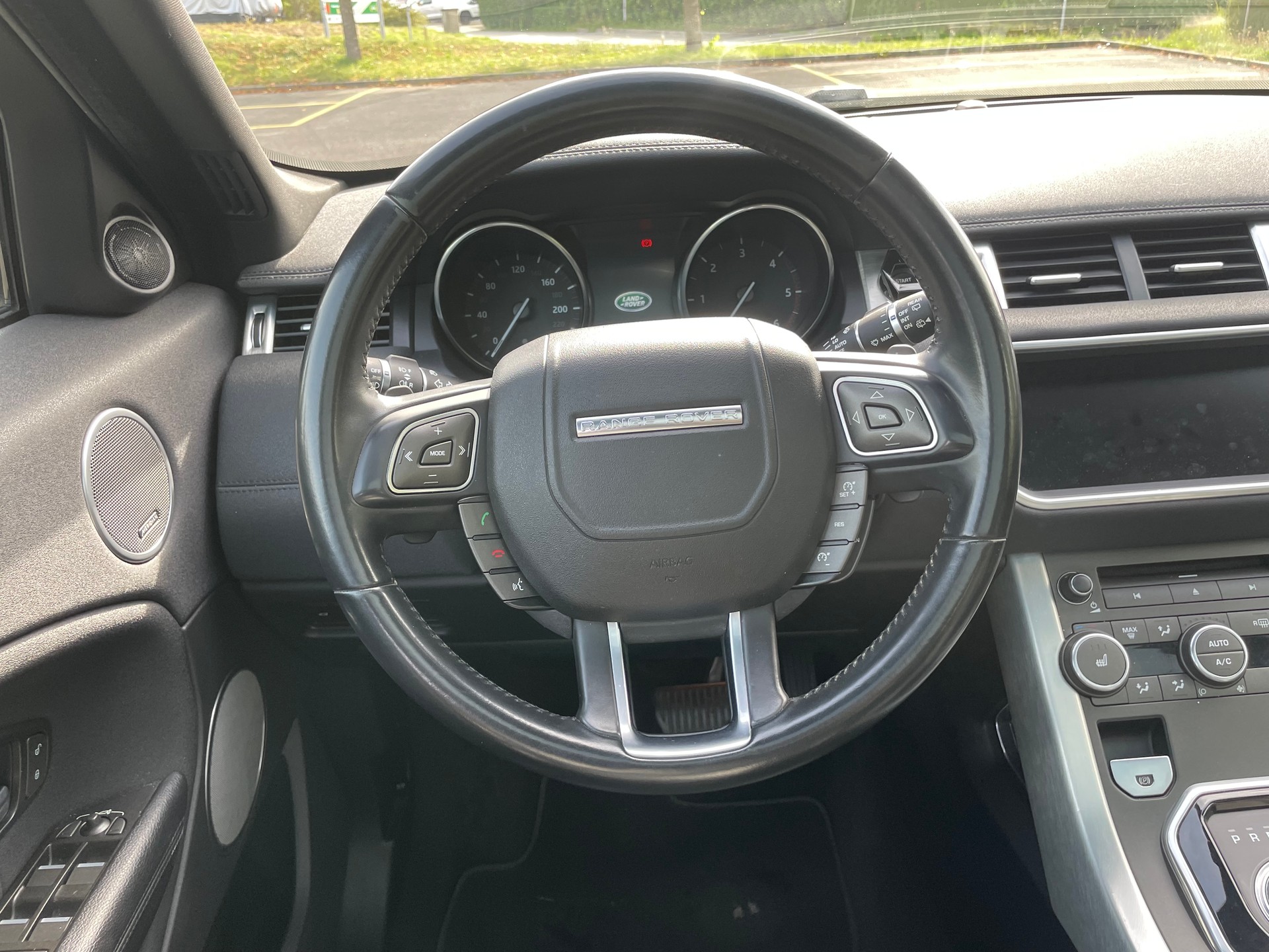LAND ROVER Range Rover Evoque 2.0 TD4 Pure AT9-image-11